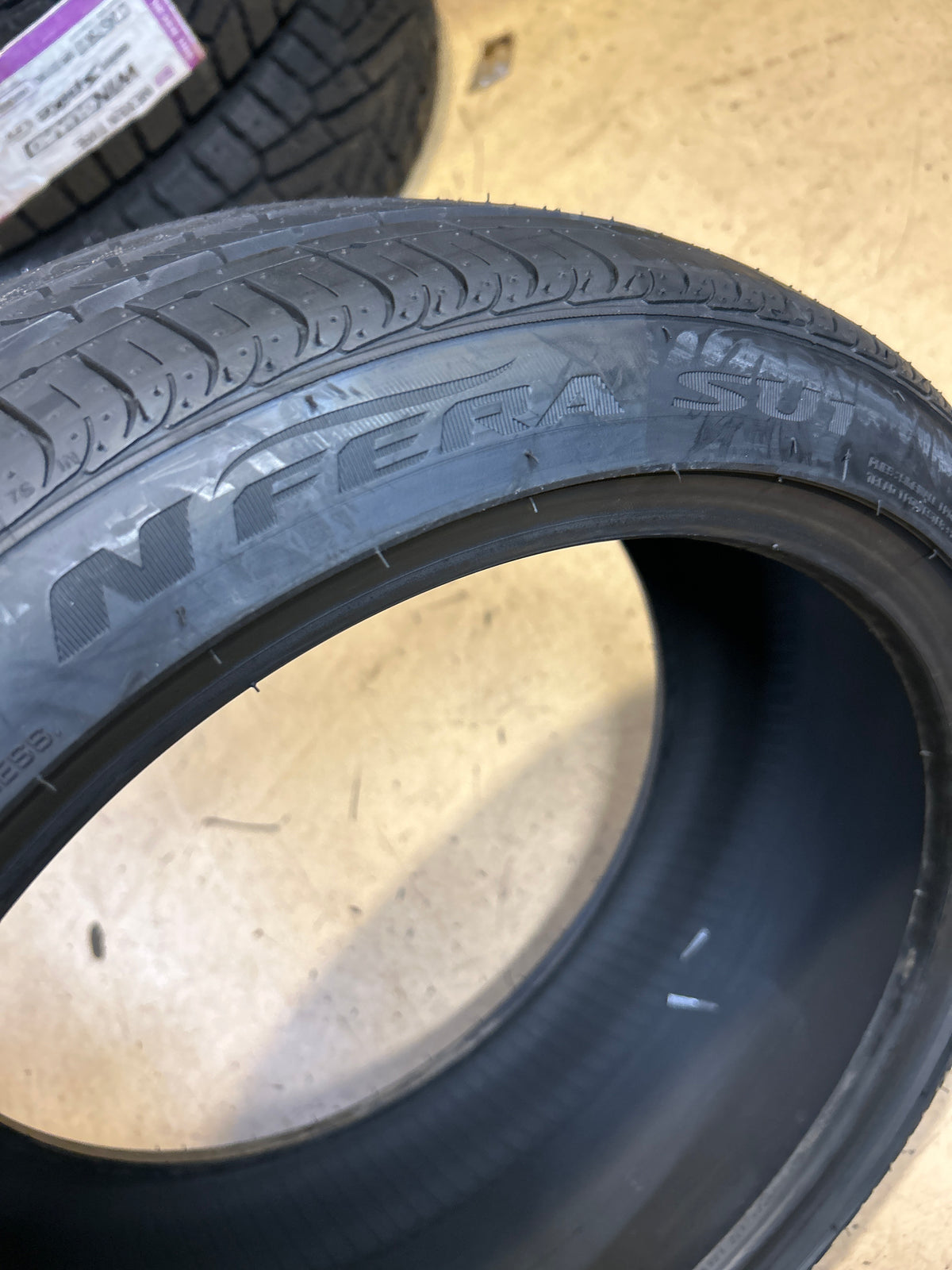 2 NEXEN NFERA SU1 BSW P 205 40 16 79W UHP TIRE 12729NXK