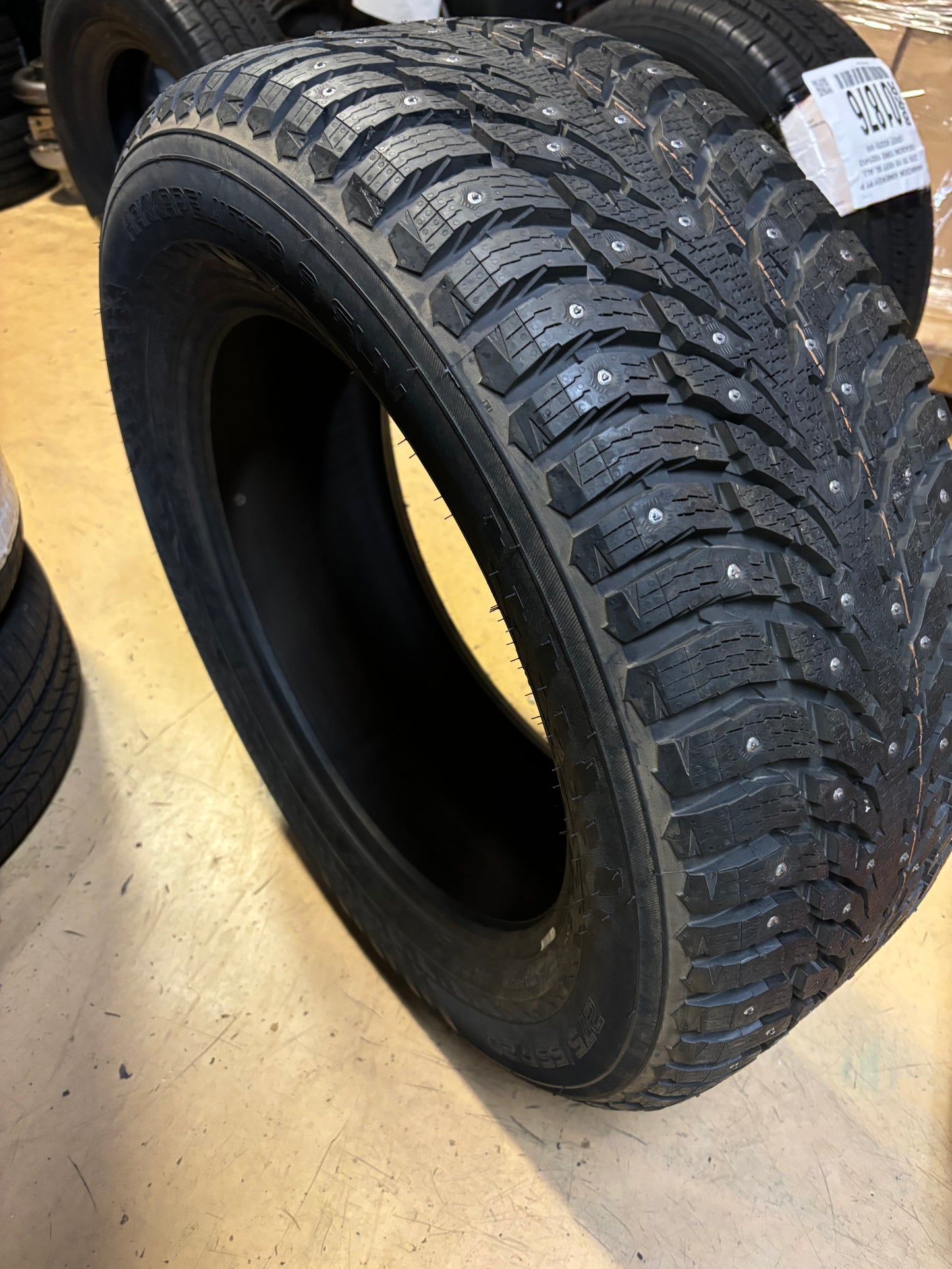 NOKIAN HAKKAPELIITTA 9 SUV STUDDED P 275 55 20 117T XL SNOW WINTER TIRE TS32260