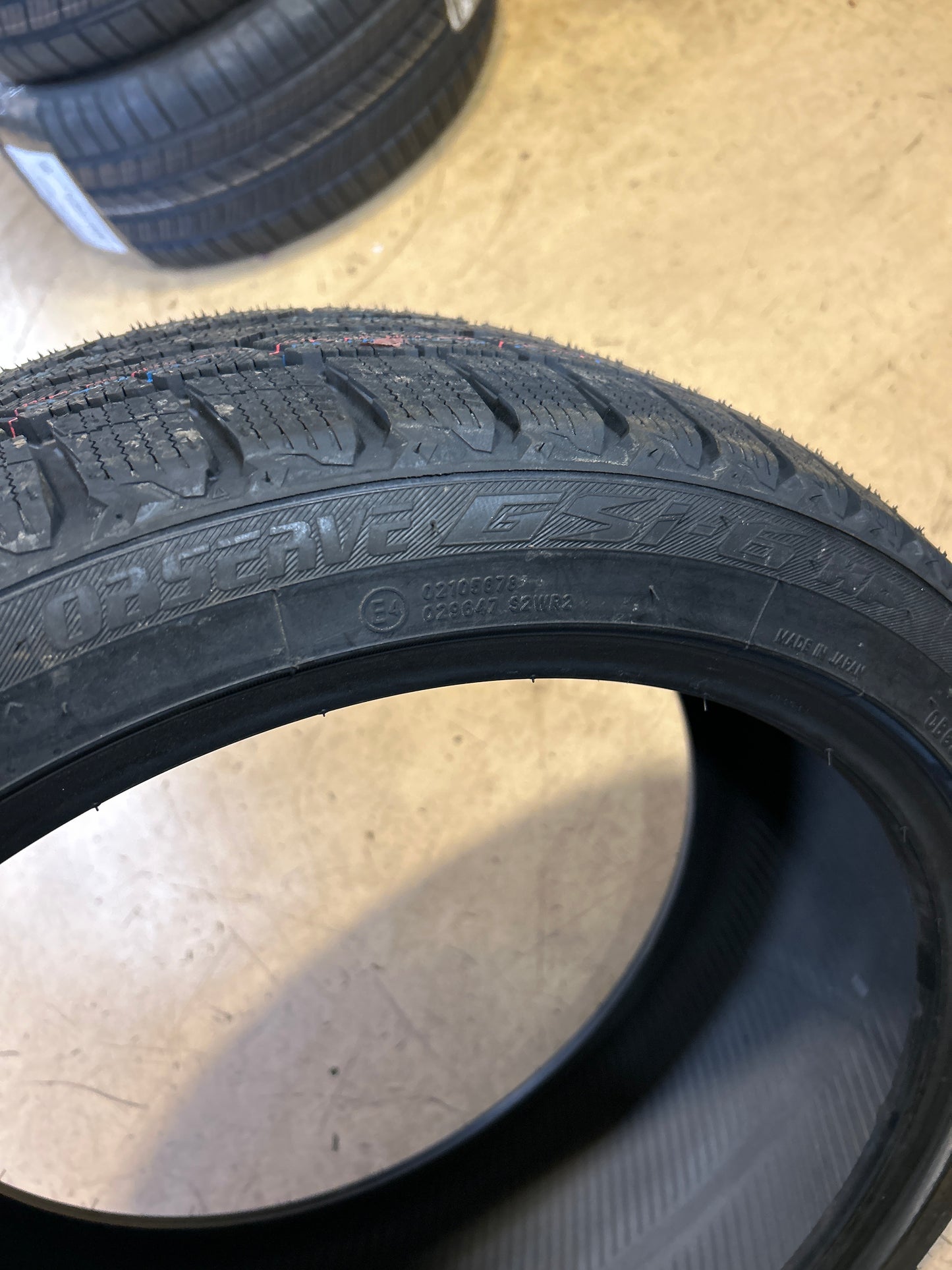 TOYO OBSERVE GSI-6 HP BSW P 235 40 19 96V XL FRONT HP TIRE 142850
