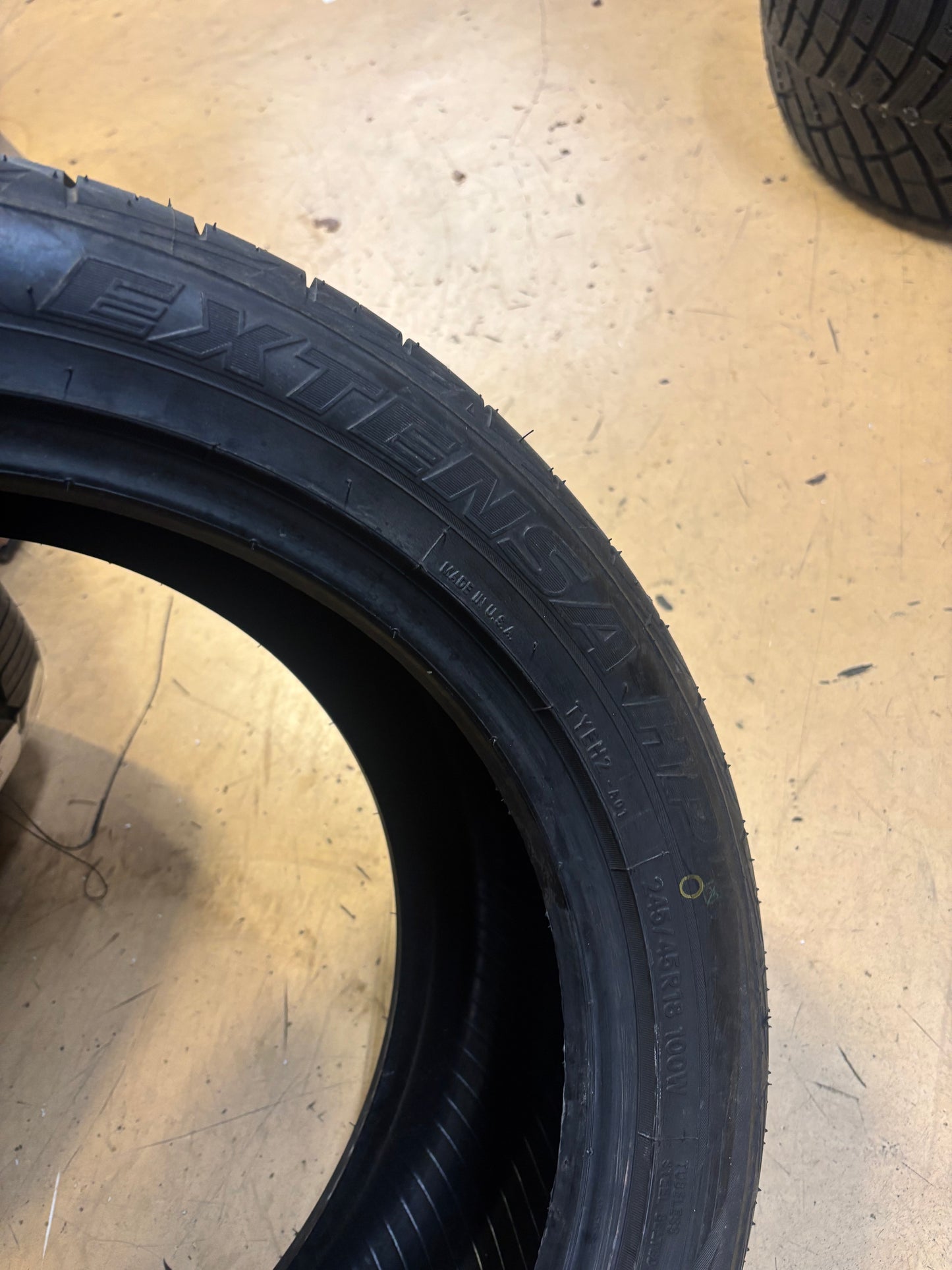 TOYO EXTENSA HP II P 245 45 18 100W XL ALL SEASON TIRE 196160