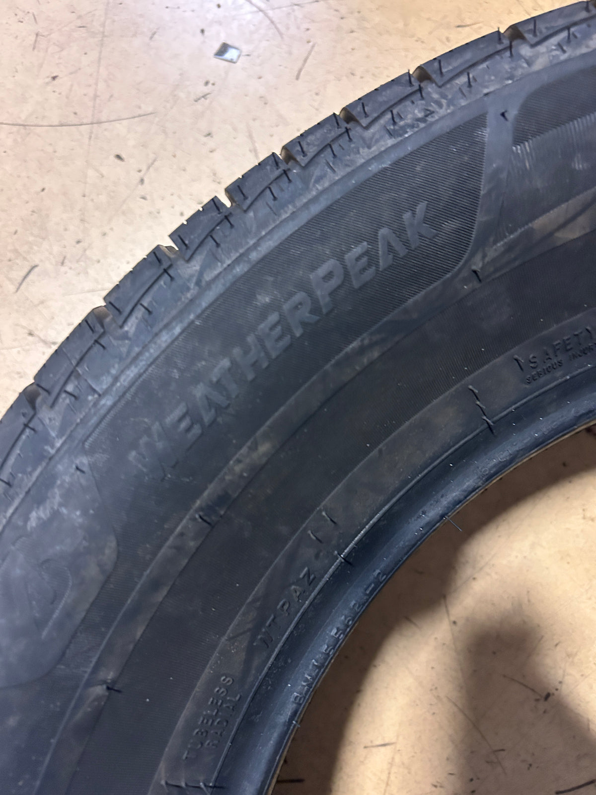 BRIDGESTONE WEATHERPEAK BSW P 235 65 18 106H SL ALL WEATHER TIRE 009667