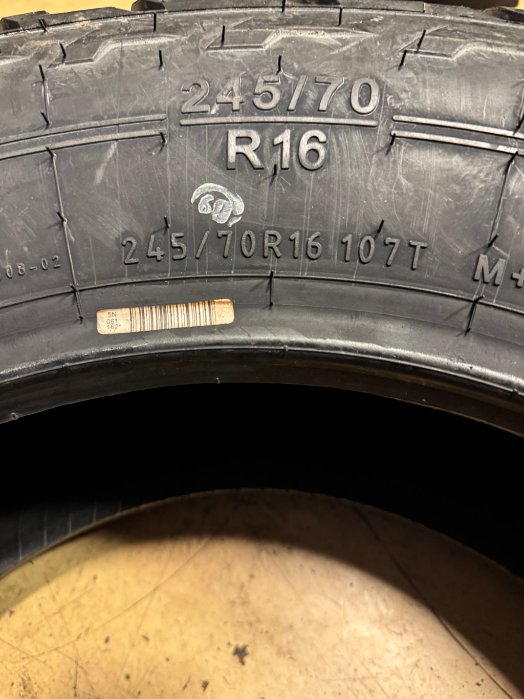 UNIROYAL LAREDO AT BSW P 245 70 16 107T ALL TERRAIN TIRE 92361