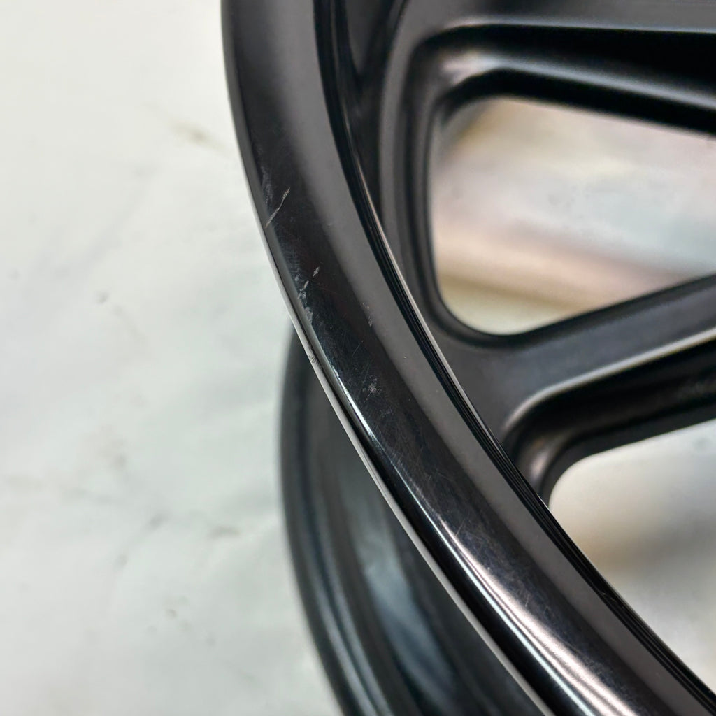 US MAGS U123 RAMBLER GLOSS BLACK MATTE BLACK 18X8 5X120.65 ET 1 1002-46BLD