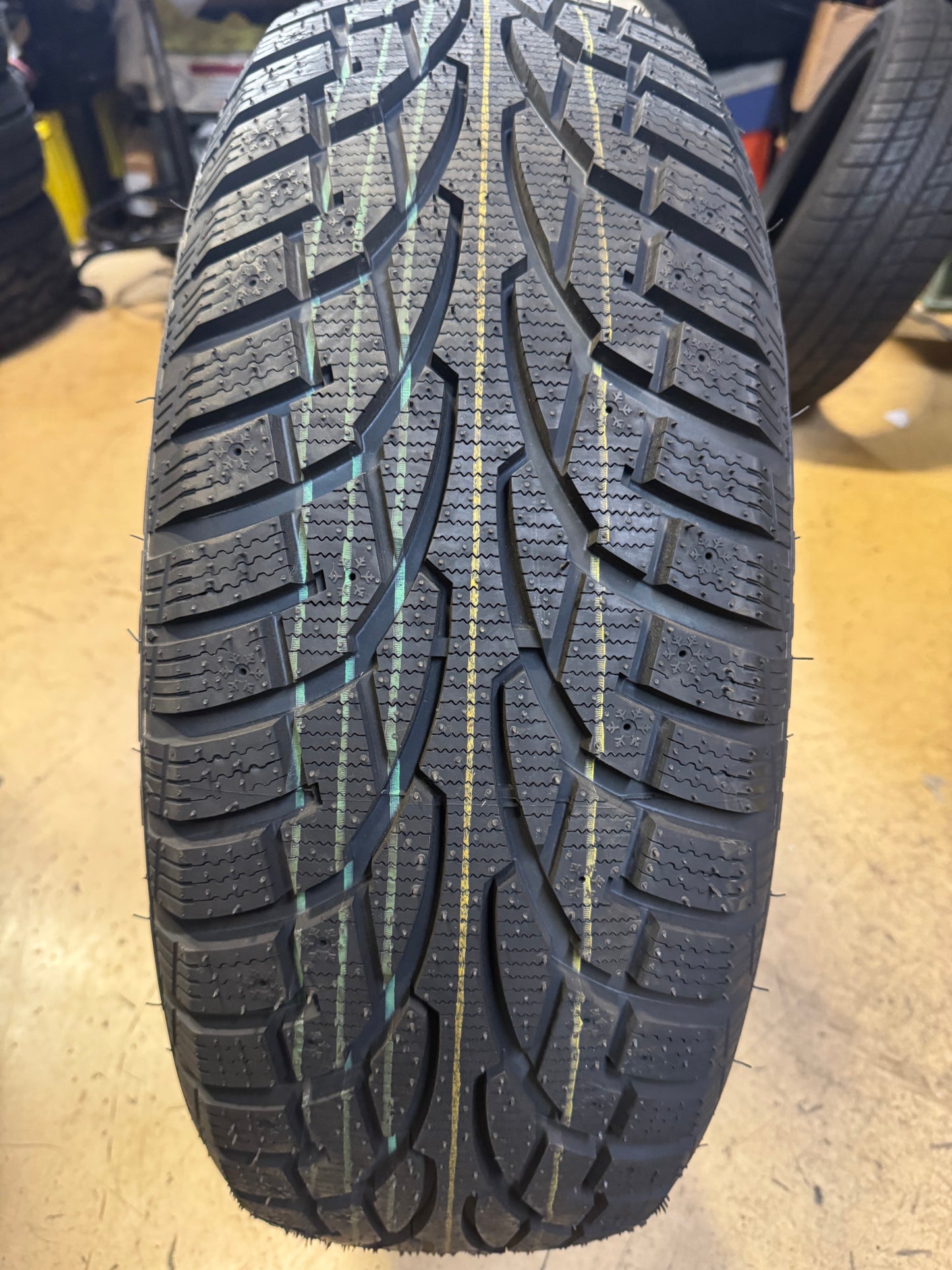 2 NOS UNIROYAL TIGER PAW ICE SNOW 3 BSW P 235 65 18 106T WINTER TIRE 73191