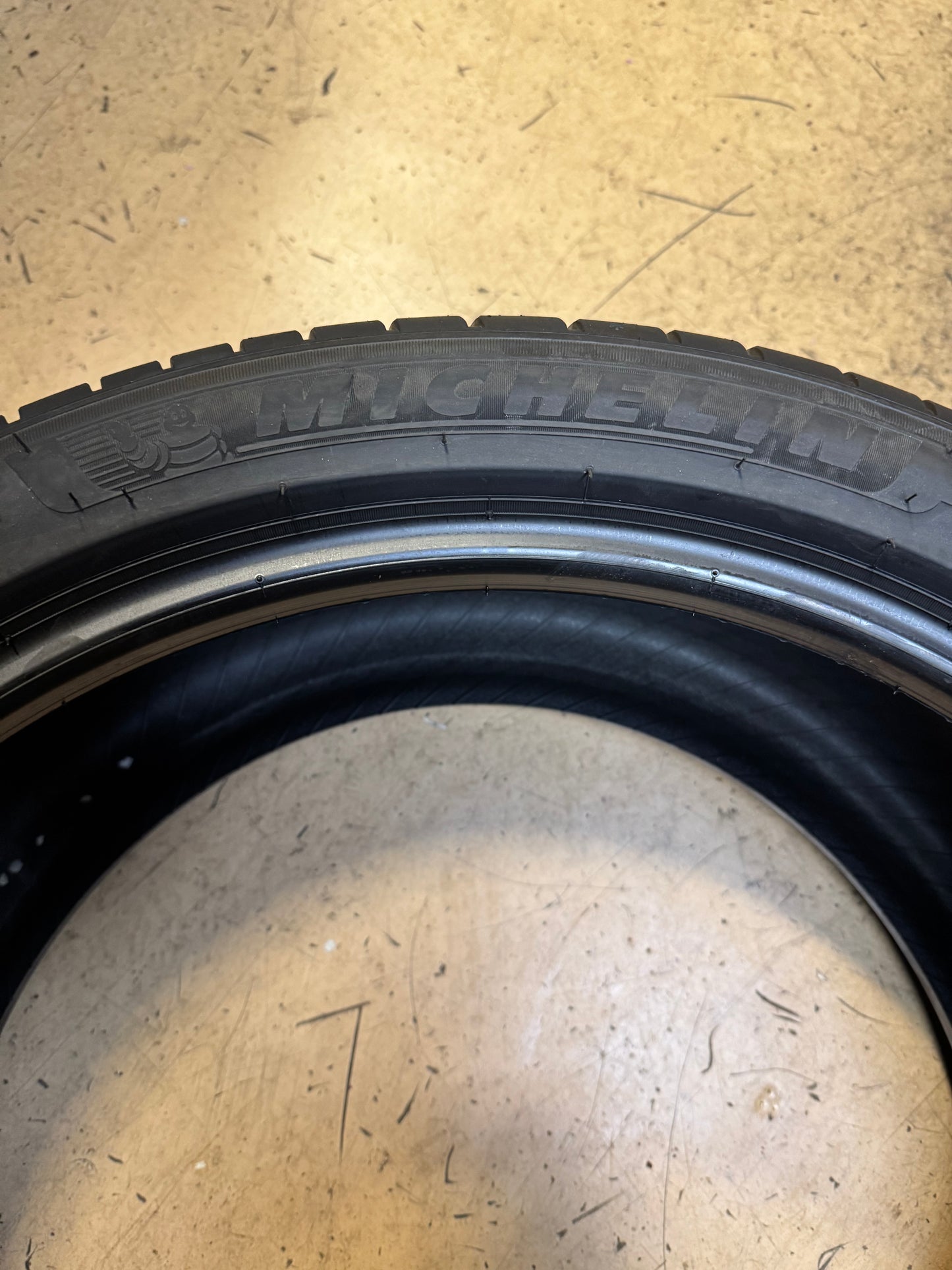 MICHELIN PILOT SPORT 4 SUV BSW P 295 35 21 107Y XL UHP SUMMER TIRE 02352
