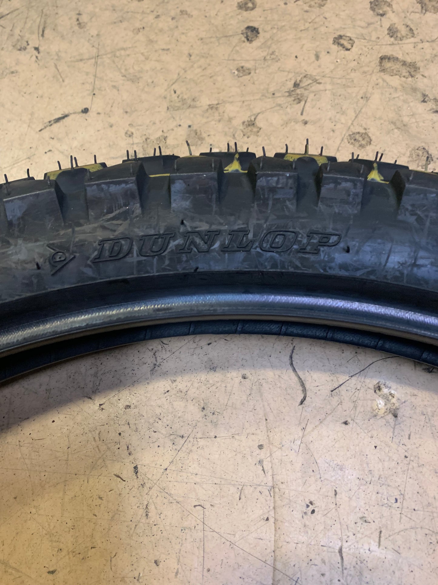 DUNLOP D605 BSW 2.75 21 45P FRONT MOTORCYCLE TIRE 45154340