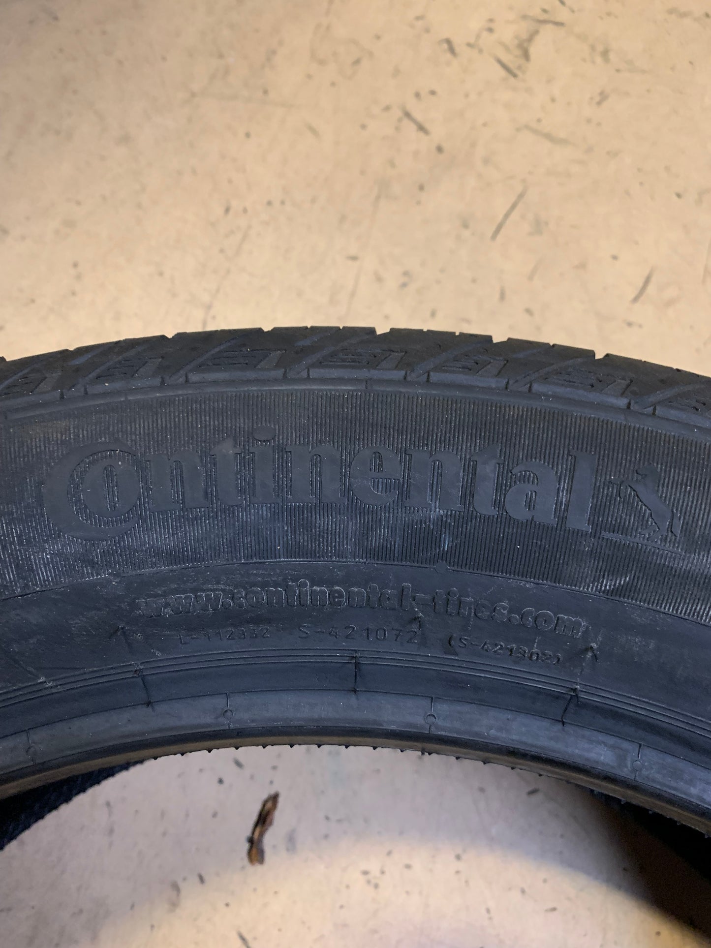 CONTINENTAL CROSSCONTACT LX SPORT SRR BSW P 285 45 21 113H XL TIRE 15508070000