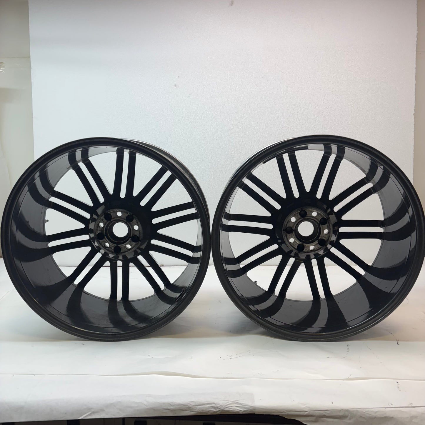 GENUINE PORSCHE MACAN 21 INCH STAGGERED SET F:21X9 ET26 R:21X10 ET26 WHEELS