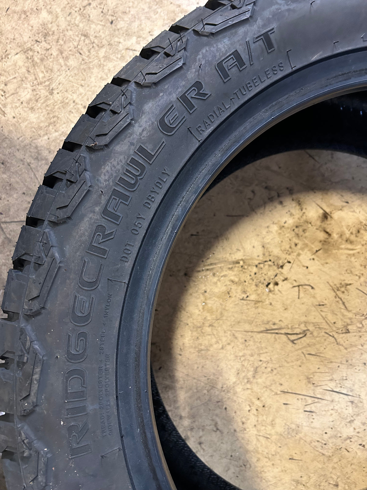 BLACKHAWK RIDGECRAWLER A/T P 265 50 20 111T XL ALL TERRAIN TIRE 4120880V