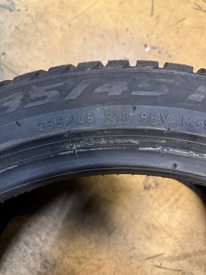 PIRELLI WINTER SOTTO ZERO 3 (TO) FOAM BSW P 235 45 18 98V XL TIRE 3608800