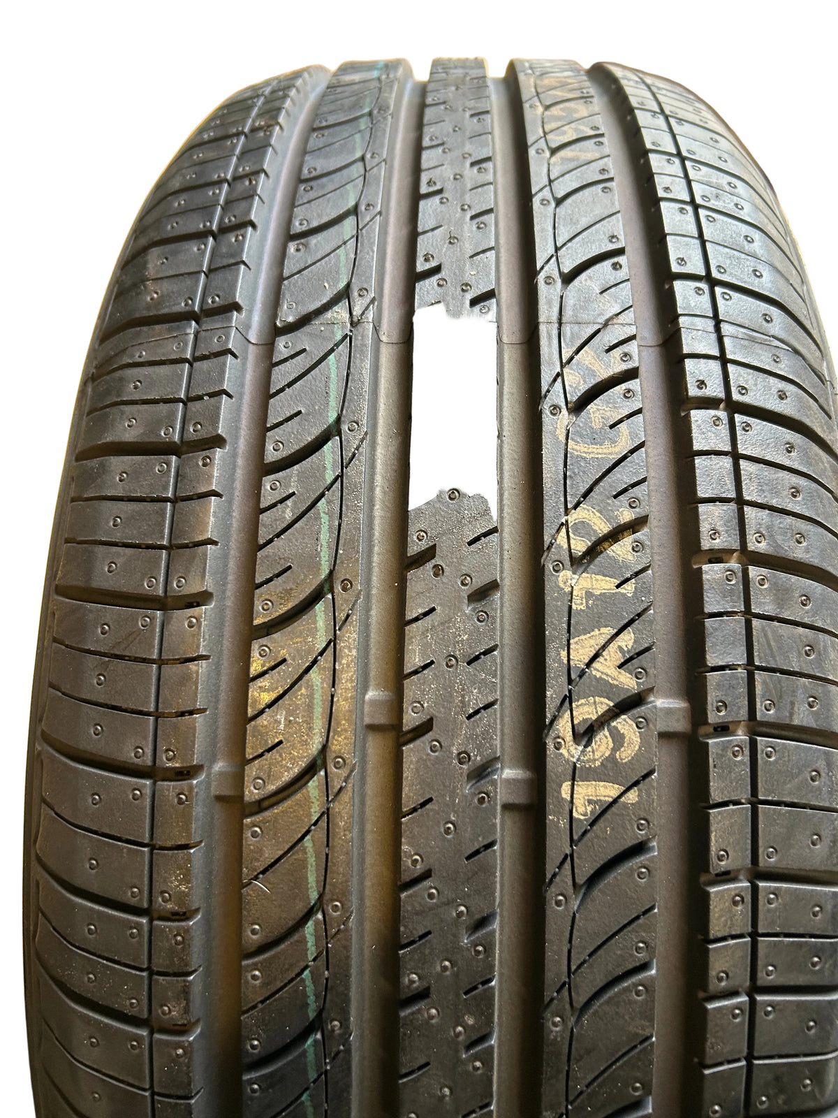 NOS HANKOOK OPTIMO H426 BSW P 195 50 16 84H ALL SEASON TIRE 1011165