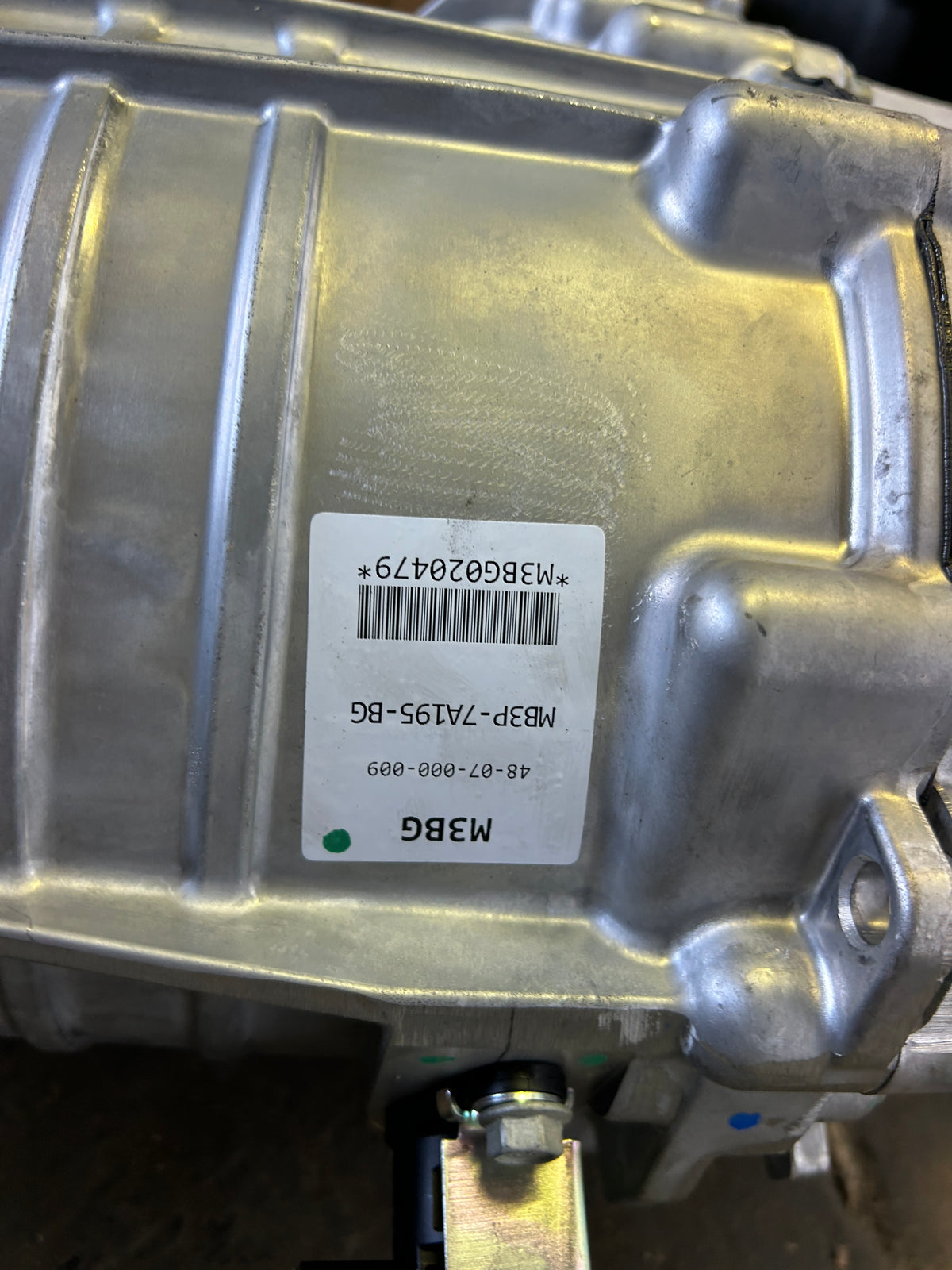 GENUINE TRANSFER CASE ASSY 21-23 FORD BRANCO MB3P-7A195-BG