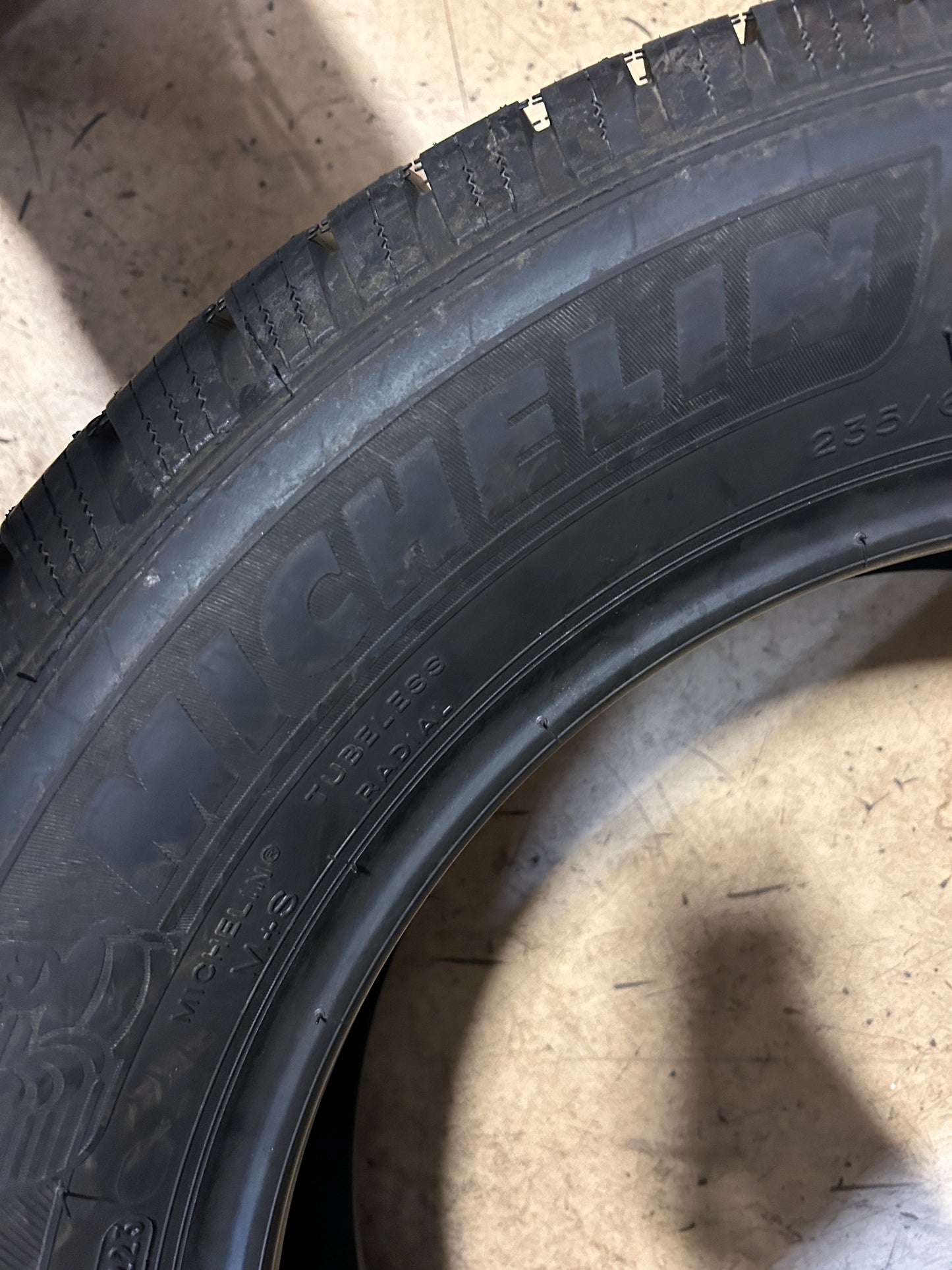 MICHELIN X LT A/S BSW P 235 65 18 106T ALL SEASON TIRE 00836