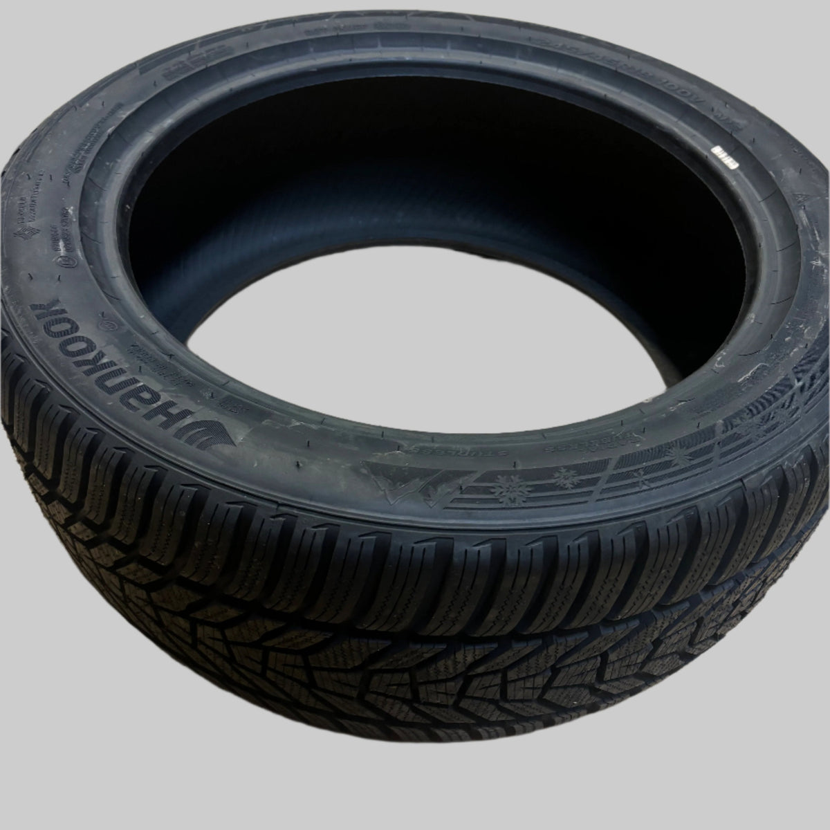 2 HANKOOK WINTER ICEPT EVO3 W330 P 245 45 18 100V XL WINTER SNOW TIRES 1026307