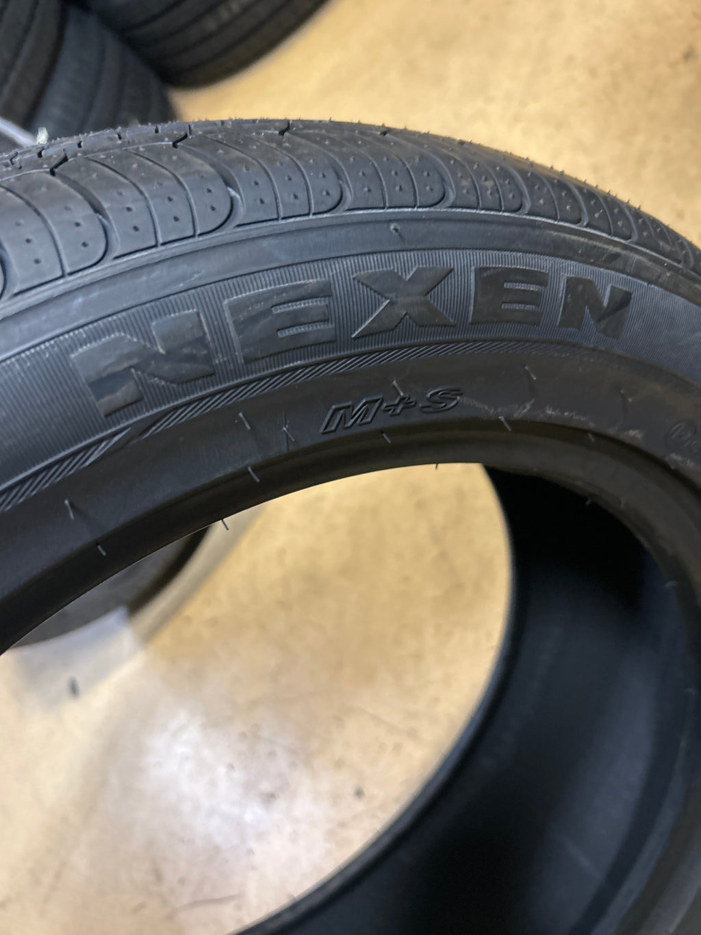 NEXEN NPRIZ AH8 BSW P 215 50 17 91V TOURING TIRE 14697NXK