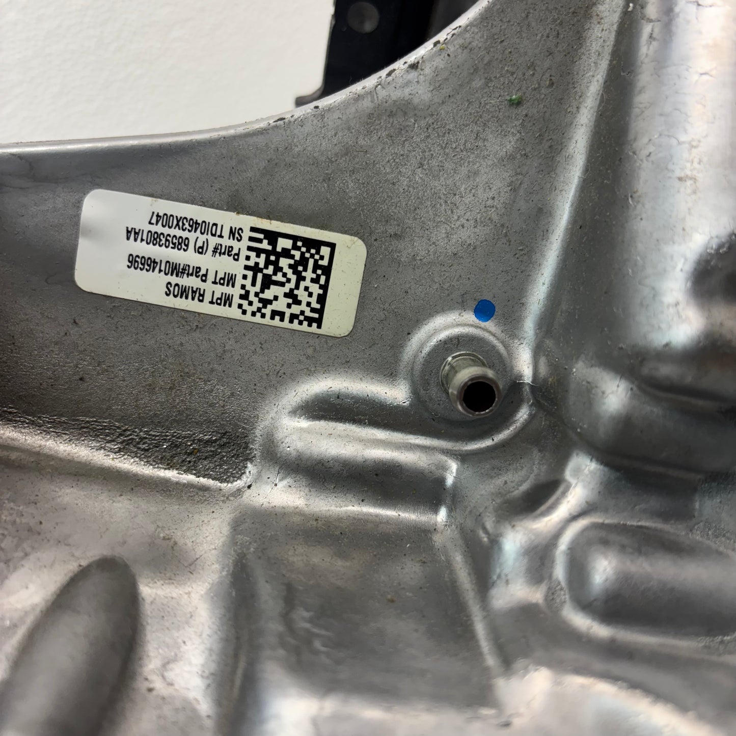 2021-2023 JEEP GRAND CHEROKEE 3.6L MOPAR TRANSFER CASE 68593801AA DAMAGED SENSOR