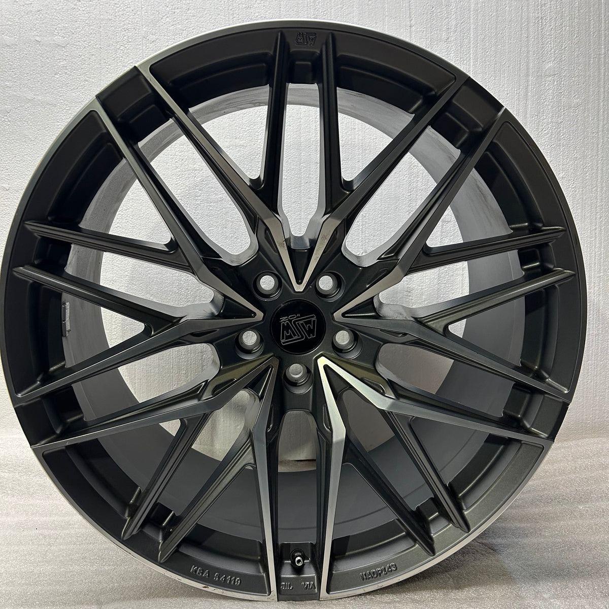MSW TYPE 50 21X10.5 ET43 5X112 MACHINED W/GUNMETAL ACCENT REAR WHEEL