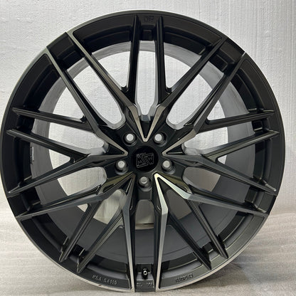 MSW TYPE 50 21X10.5 ET43 5X112 MACHINED W/GUNMETAL ACCENT REAR WHEEL