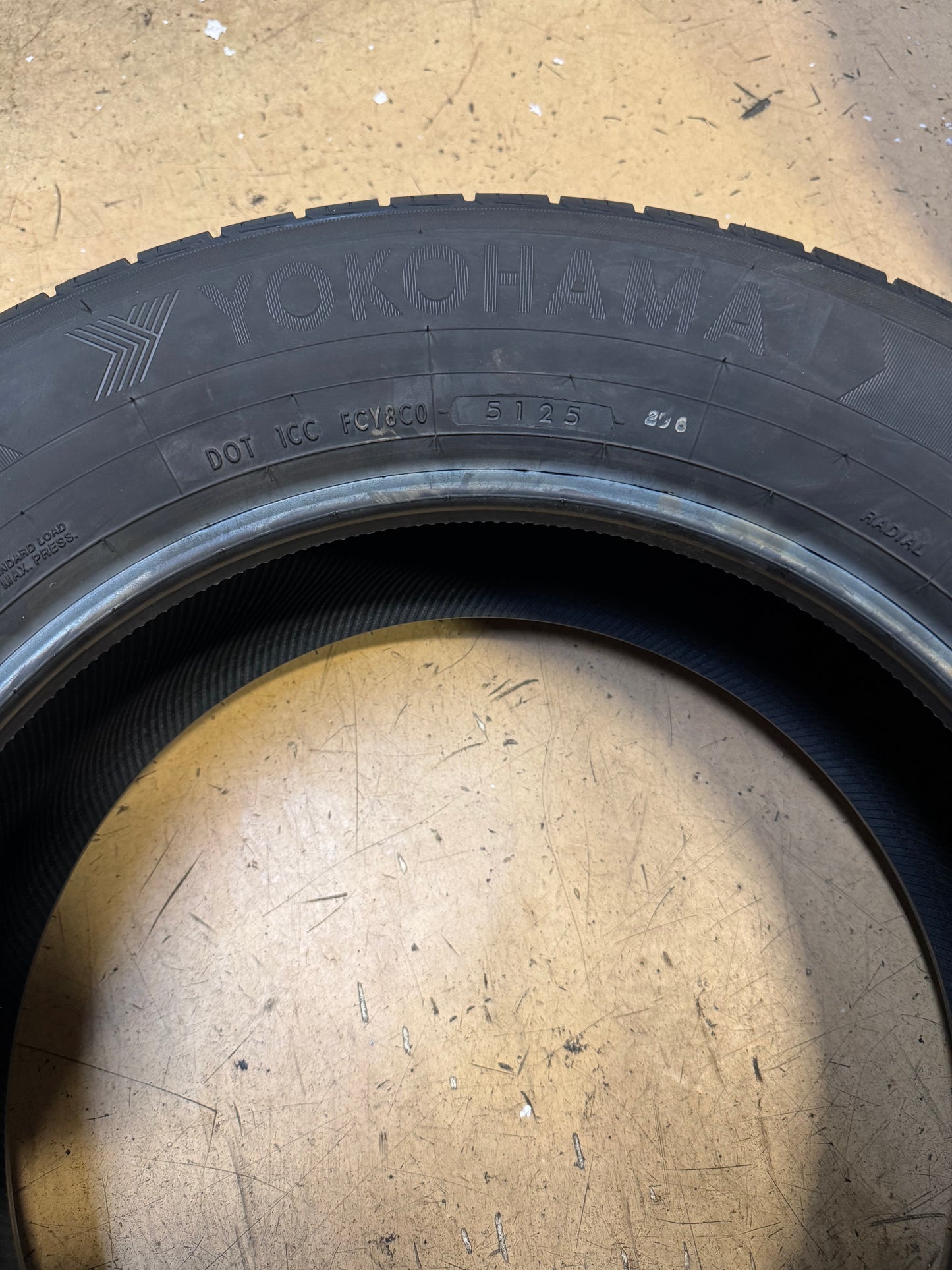 YOKOHAMA AVID ASCEND LX BSW P 225 60 17 99H ALL SEASON TIRE 110132828