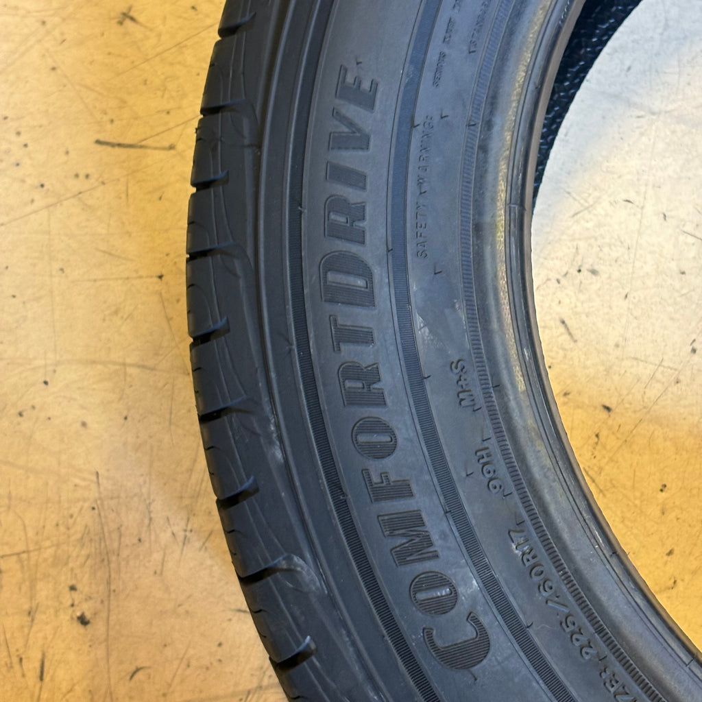 2 GOODYEAR ASSURANCE COMFORTDRIVE P 225 60 17 99H SL ALL SEASON TIRE 413005582