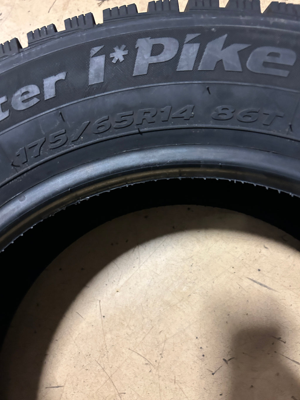NOS HANKOOK WINTER IPIKE RS BSW P 175 65 14 86T WINTER TIRE 1014406