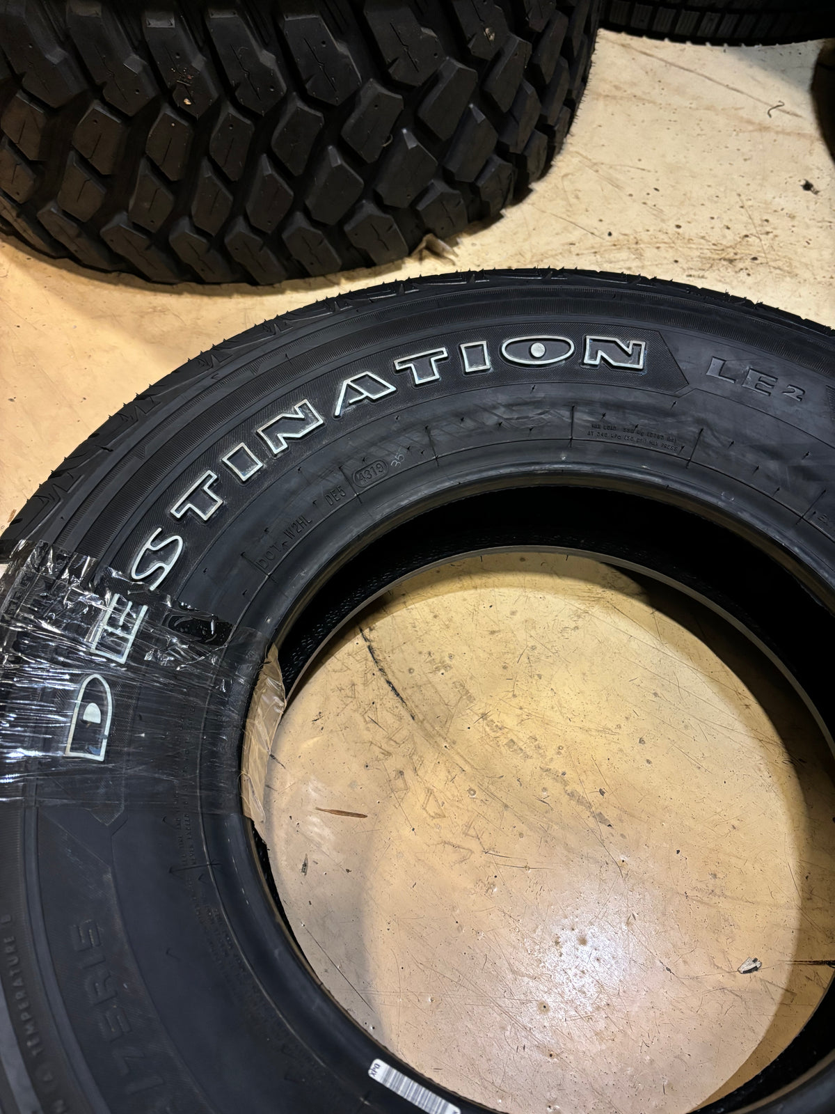 NOS FIRESTONE DESTINATION LE2 WL P 235 75 15 108T XL ALL SEASON TIRE 097623