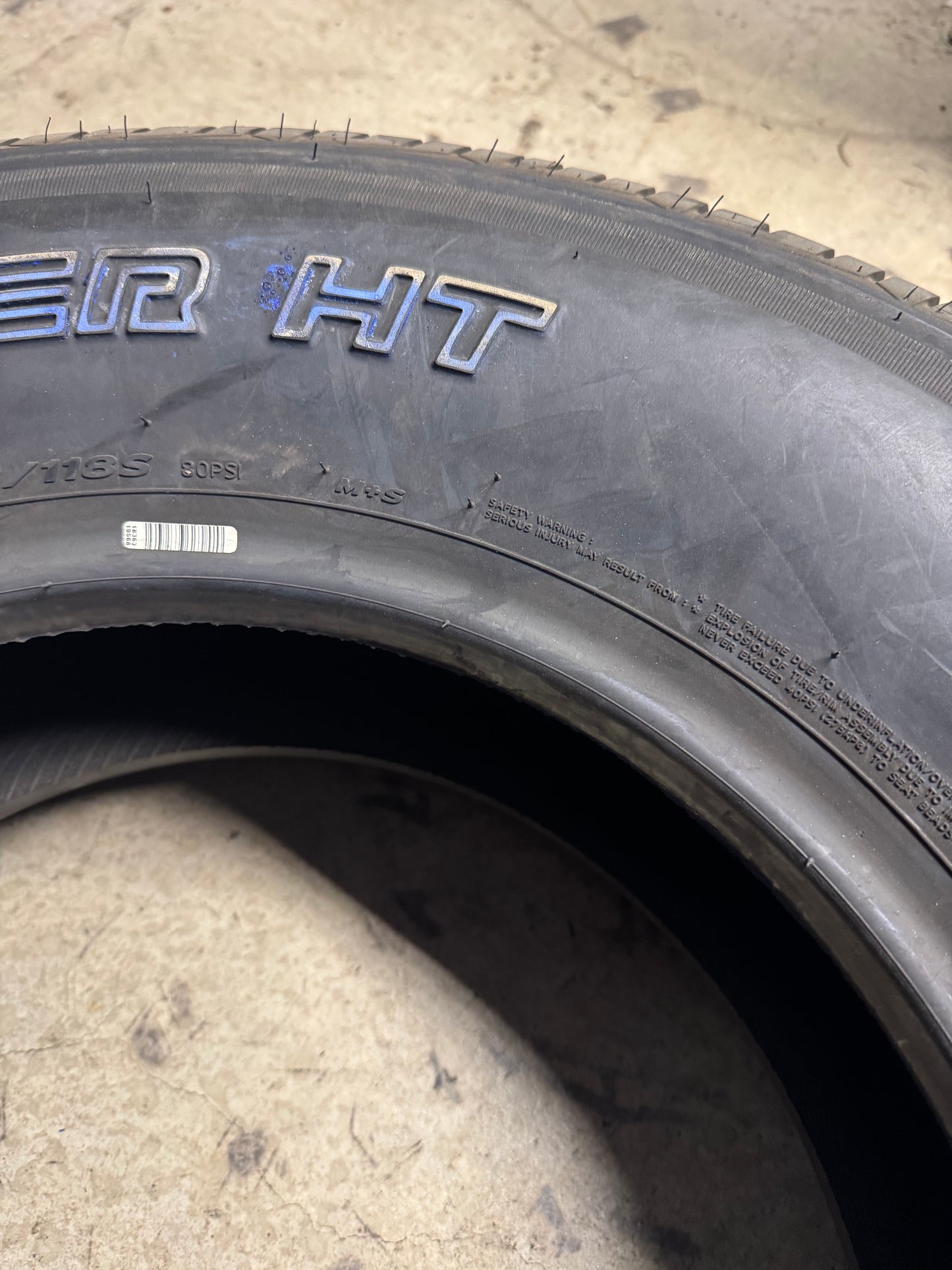NOS PATHFINDER HT OWL LT 265 70 17 121/118S 10PLY ALL SEASON TIRE 2020732