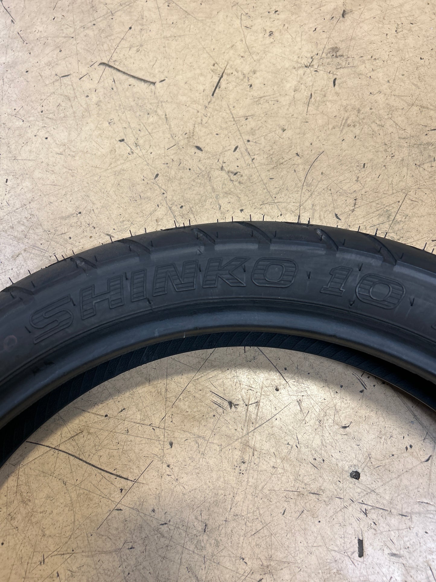 SHINKO 10 SR 712F BSW 110 90 19 62H FRONT MOTORCYCLE TIRE 874142