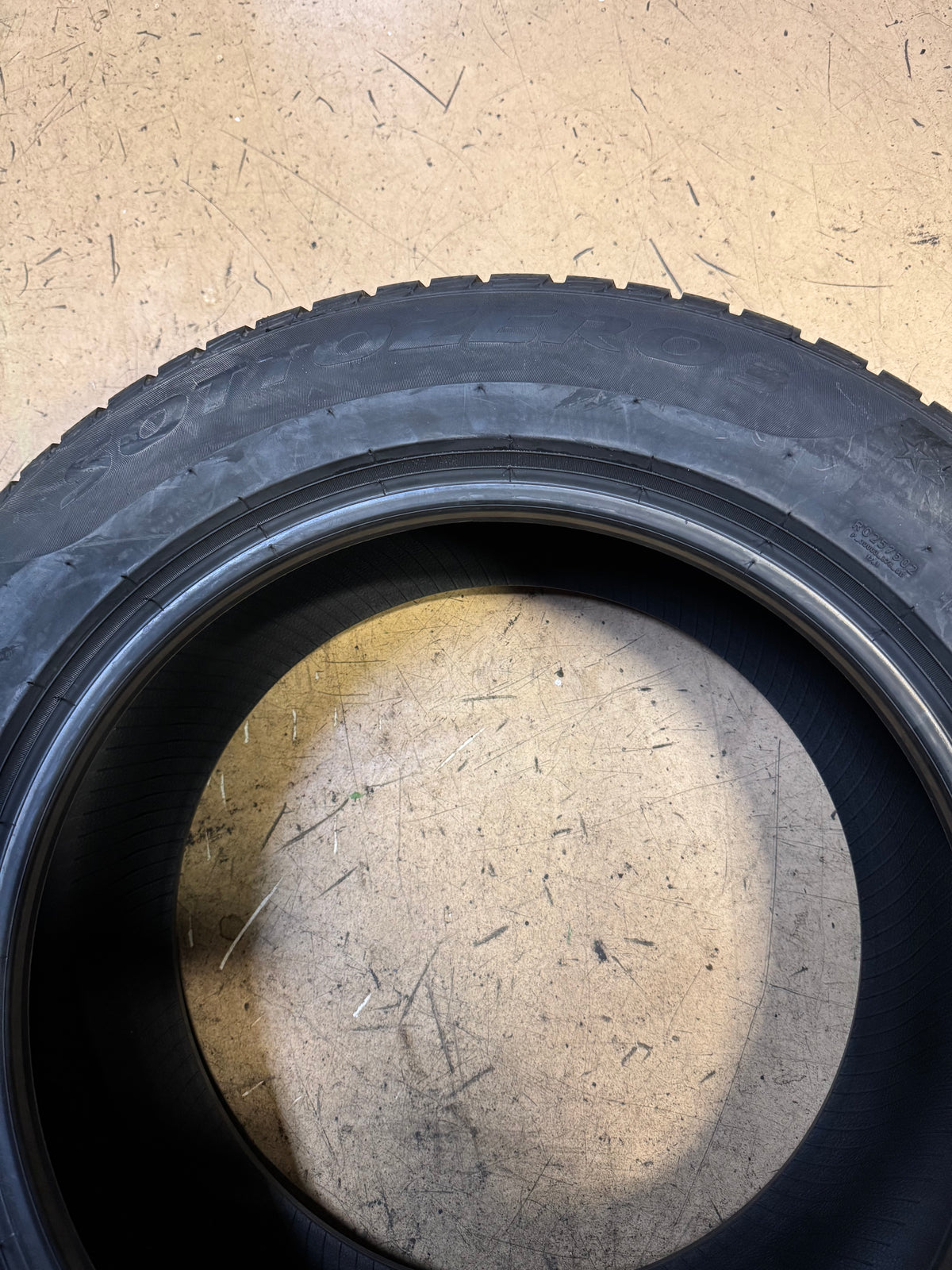 2 PIRELLI WINTER SOTTOZERO 3 BMW (*)  BSW P 225 60 17 99H WINTER TIRE 2763900