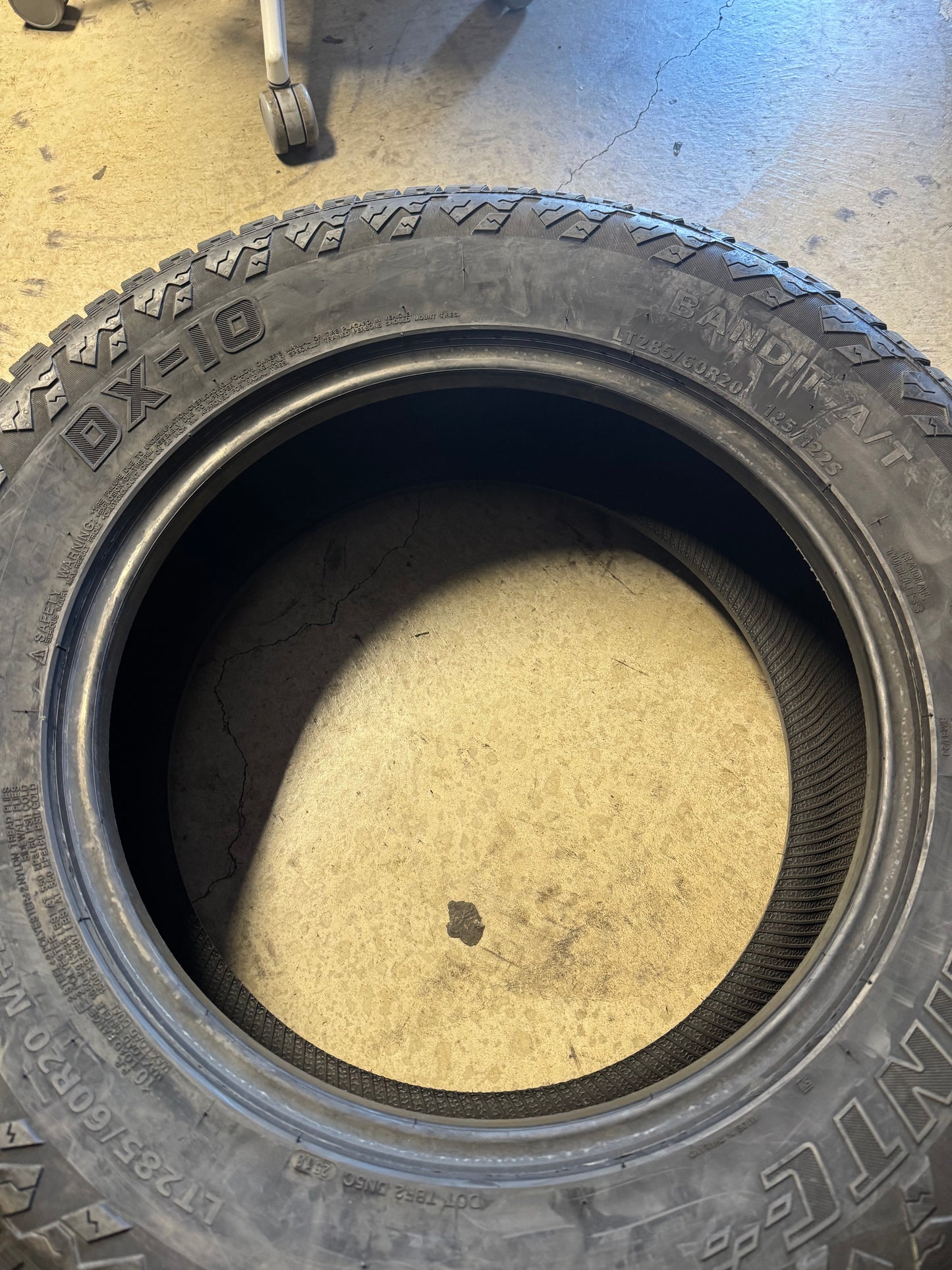 NOS DELINTE DX-10 BANDIT A/T BSW LT 285 60 20 125/122S 10PLY ALL TERRAIN TIRE 9739