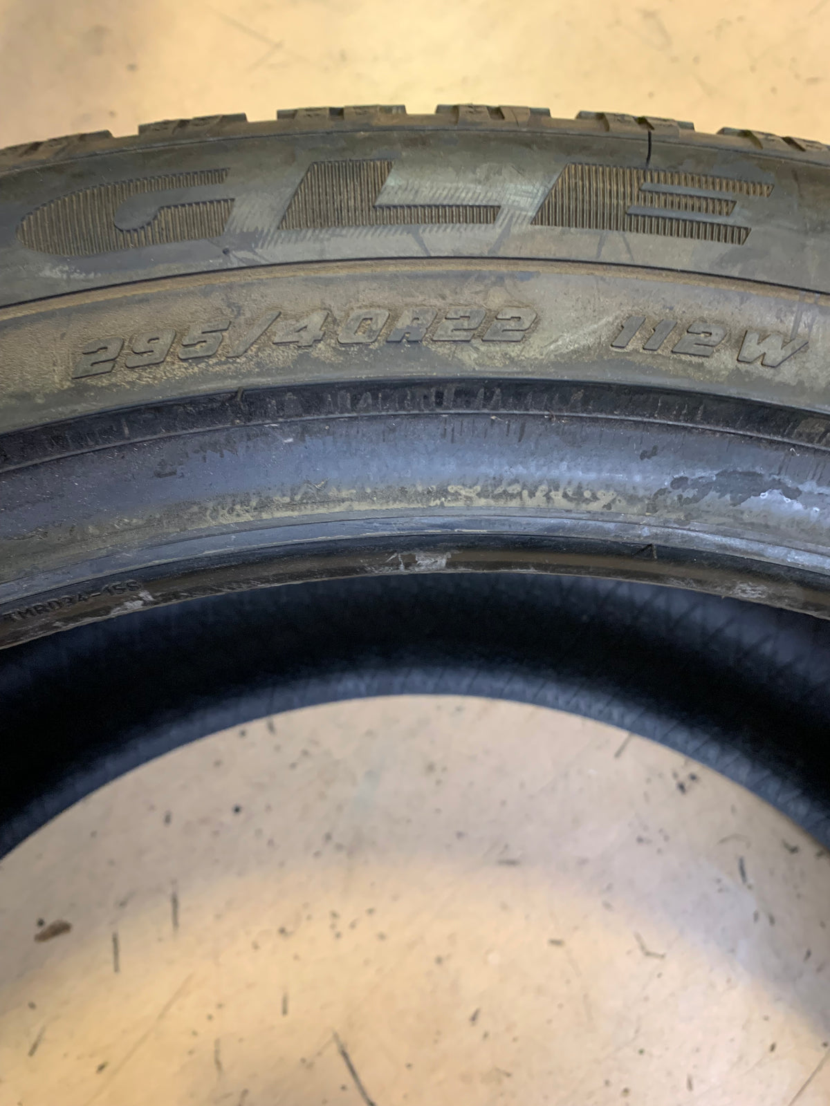 NOS GOODYEAR EAGLE F1 ASYMMETRIC SUV (MO) P 295 40 22 112W UHP TIRE 784102562