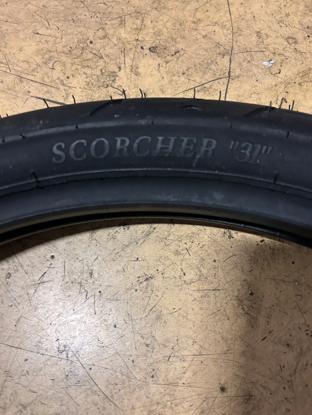 MICHELIN SCORCHER 31 BSW 80 90 21 54H FRONT MOTORCYCLE TIRE 86129