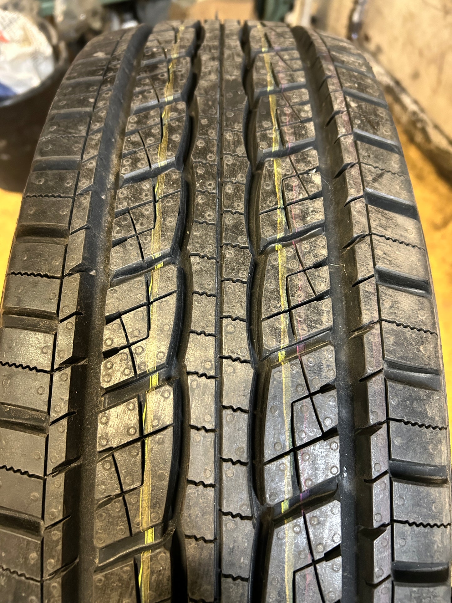 GENERAL GRABBER HTS60 BSW LT 245 75 16 120/116S ALL SEASON TIRE 04505090000