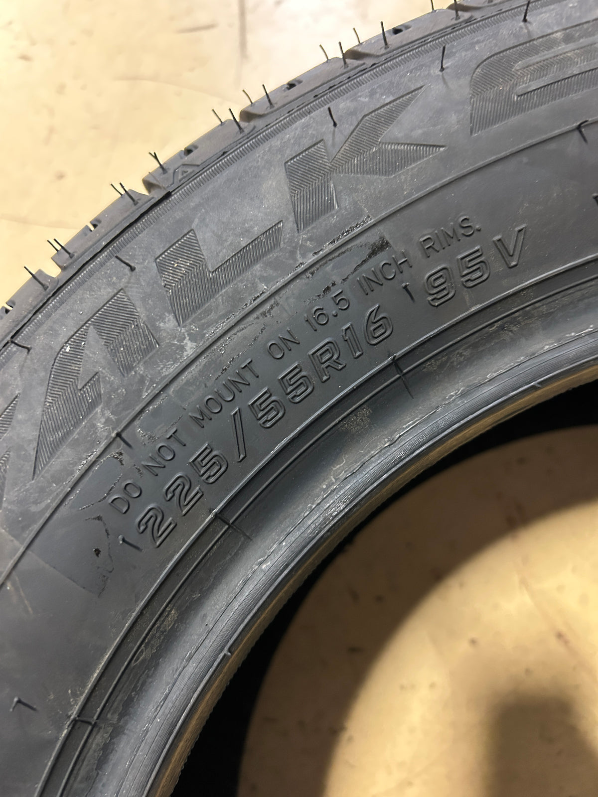 FALKEN ZIEX ZE960 A/S BSW P 225 55 16 95V SL UHP TIRE 28962670