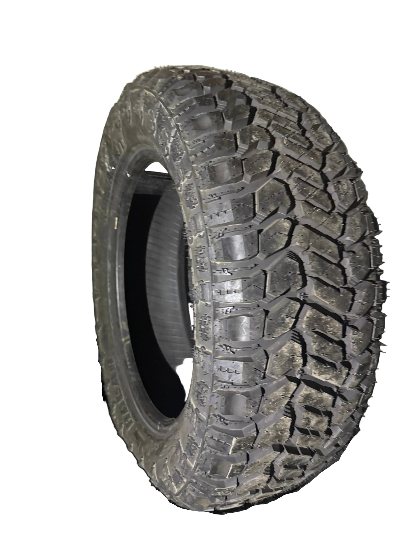 NOS RADAR RENEGADE R/T BSW LT 265 60 20 121/118Q 10PLY RUGGED TERRAIN TIRE RASYTH0155