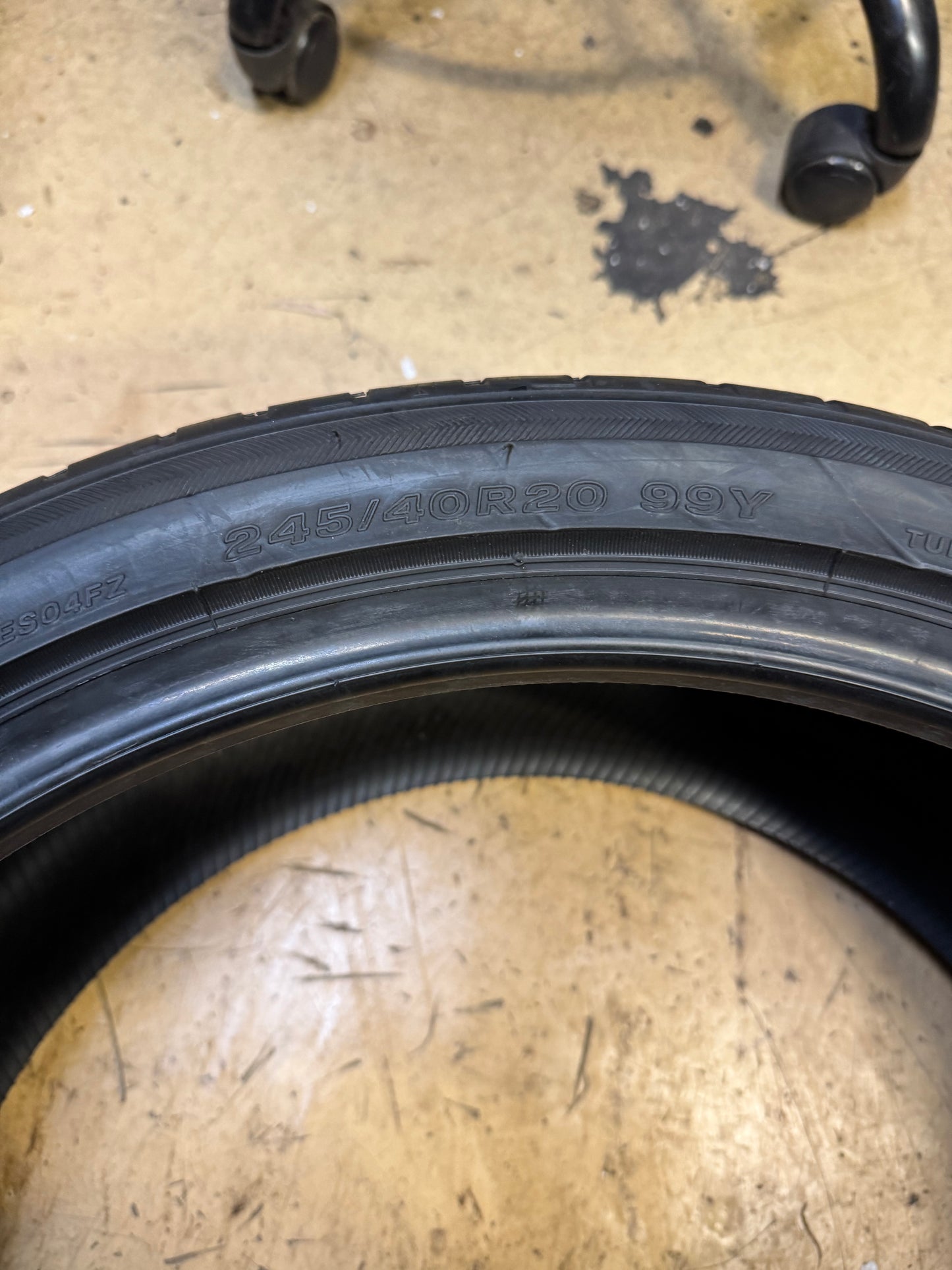 2 NOS BRIDGESTONE POTENZA S-04 POLE POSTION P 245 40 20 99Y XL UHP SUMMER TIRE 102825