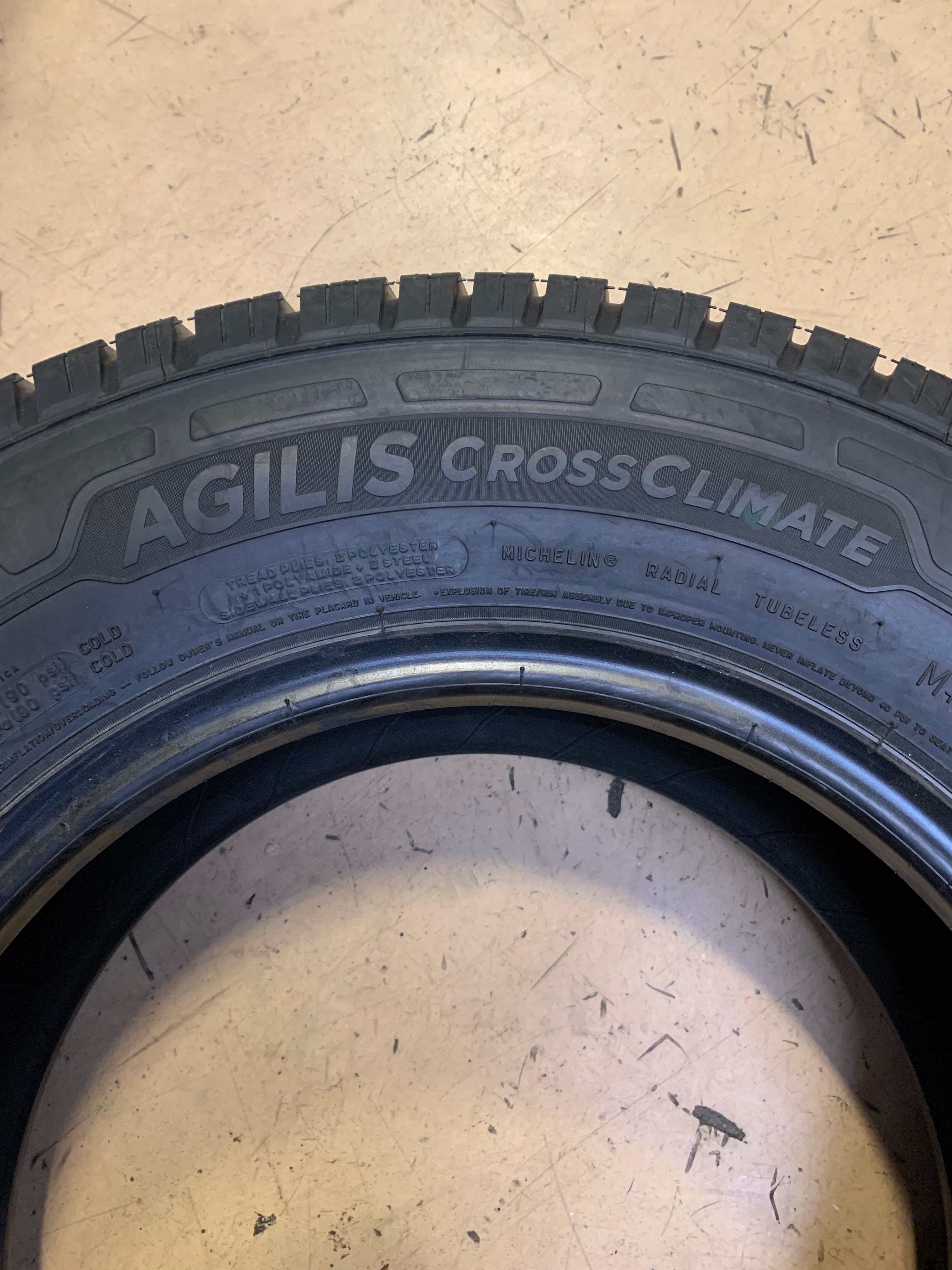 MICHELIN AGILIS CROSSCLIMATE BSW LT  225 75 16 115/112R 10PLY ALL SEASON TIRE 72022