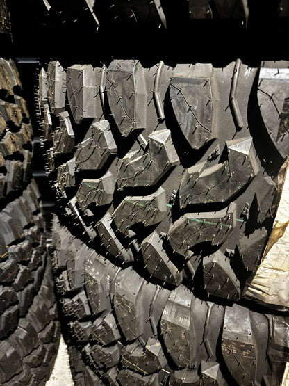 (TODO) 4 RADAR RENAGADE R7 MT OWL LT 35 12.5 17 125Q LRE 10 PLY MID TERRAIN TIRES RZD0010