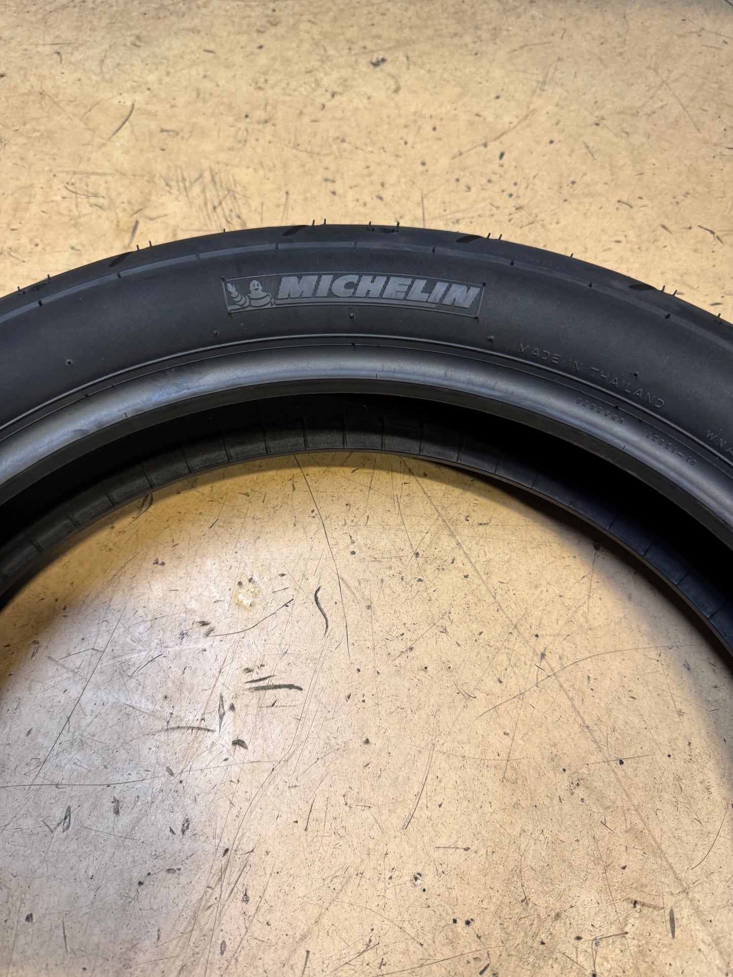 MICHELIN SCORCHER 31 BSW 130 80 17 65M FRONT MOTORCYCLE TIRE 89023