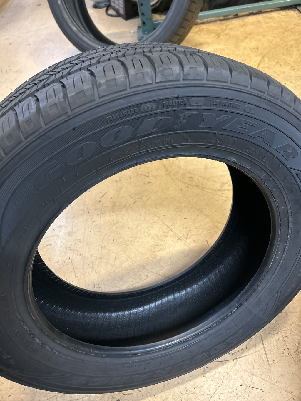 GOODYEAR ASSURANCE BSW P 215 60 17 96T SL ALL SEASON TIRE 407348374