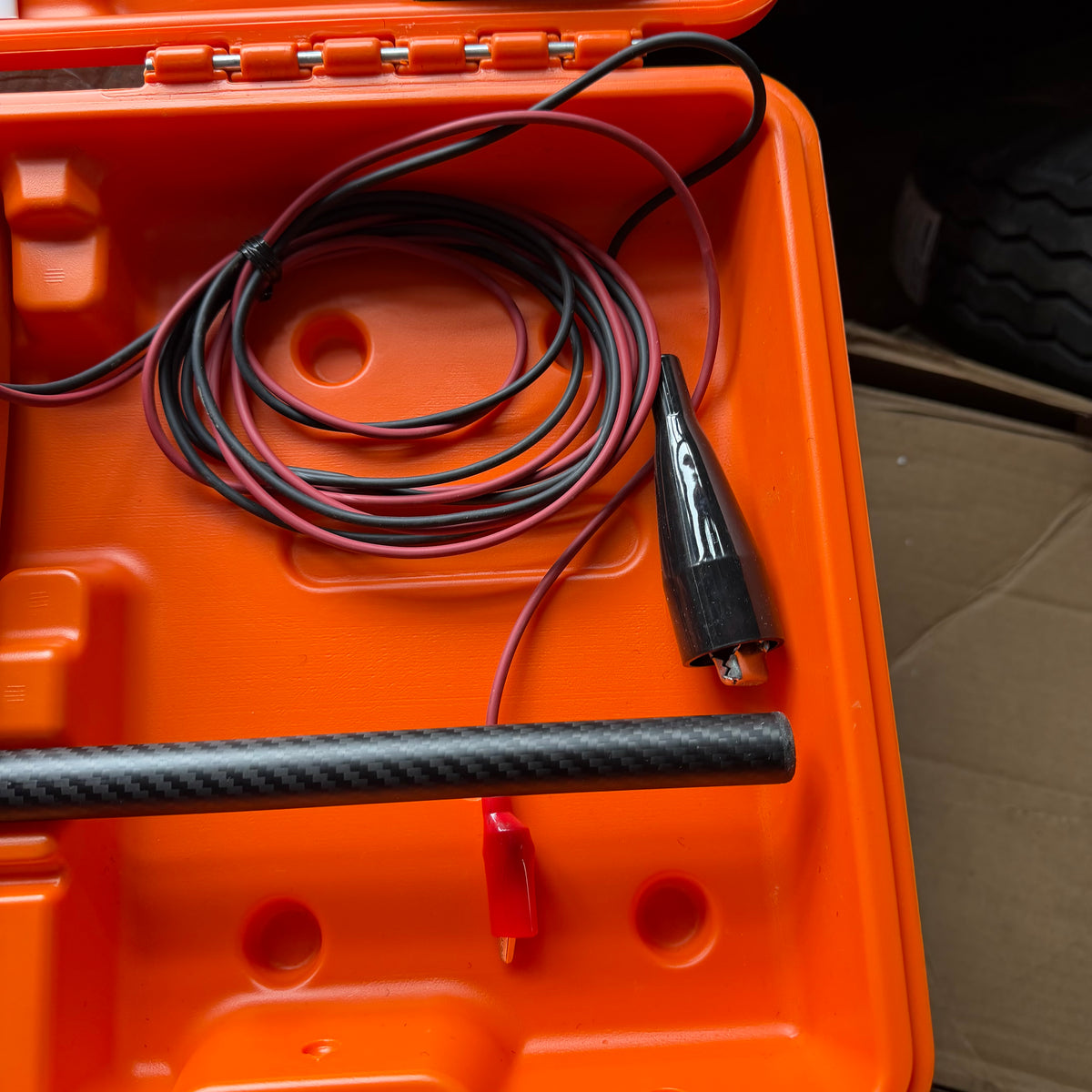 TEMPO COMMUNICATIONS 521E WIRE & VALVE LOCATING SYSTEM
