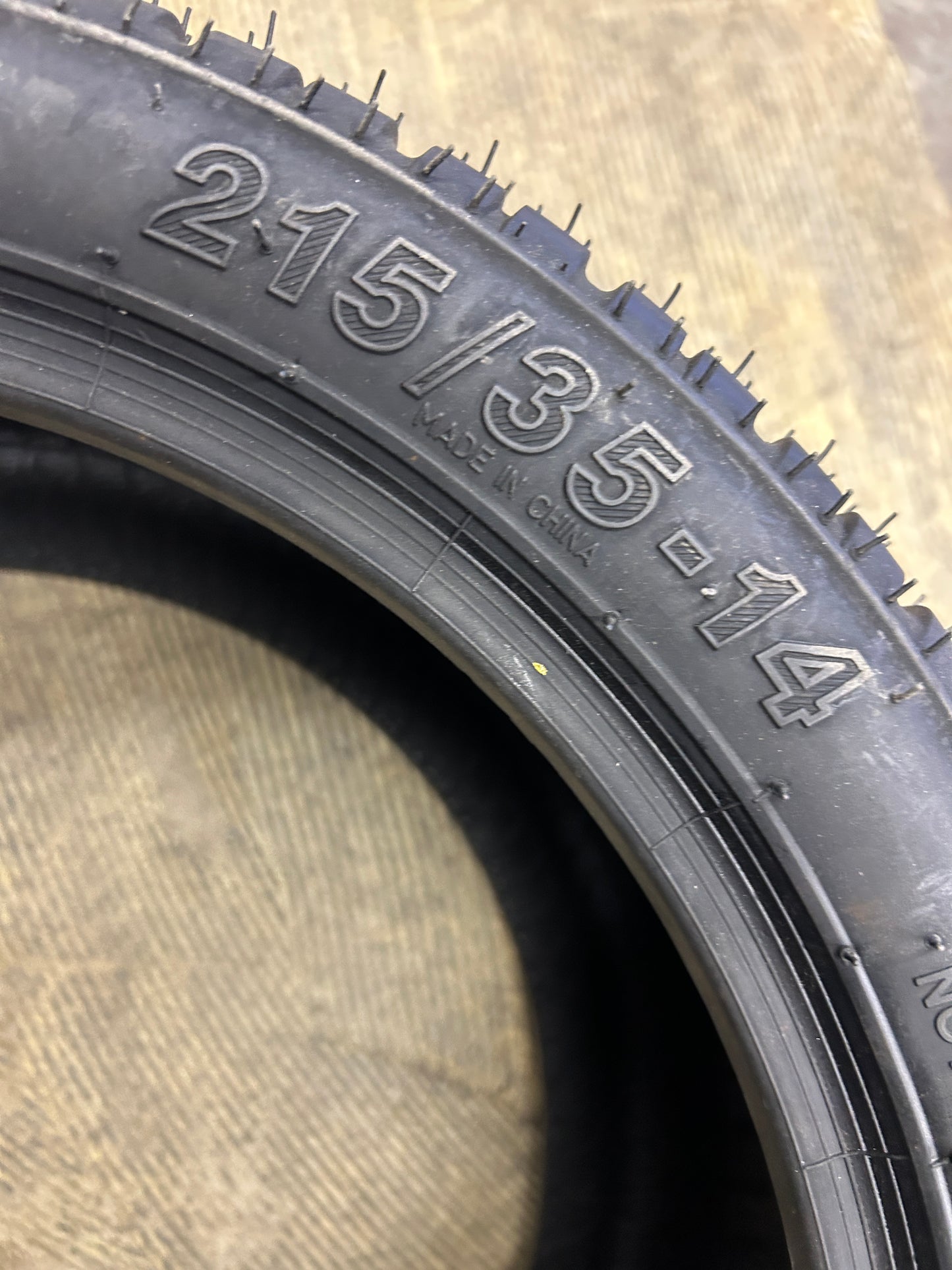 ROADGUIDER GF02 BSW 215 35 14 4PLY GOLF TIRE 14042