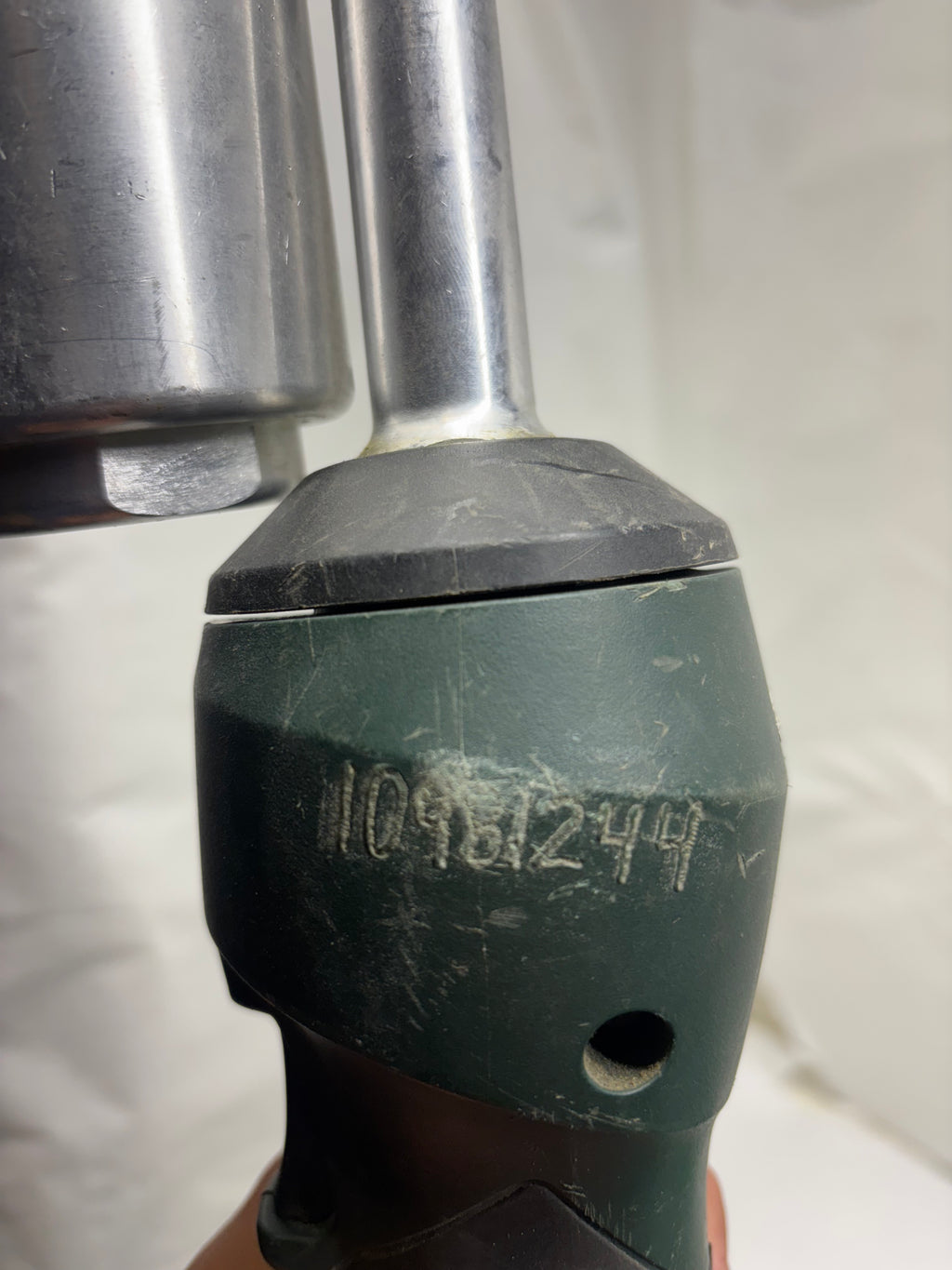 USED GREENLEE LS100X INTELLI-PUNCH 11-TON BATTERY-HYDRAULIC KNOCKOUT PUNCH KIT WITH SLUG-BUSTER