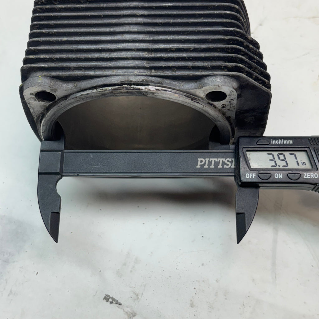 2 USED GENUINE PORSCHE 964 3.6L PISTONS, CYLINDERS, PINS, RINGS 95ZN6 ++++