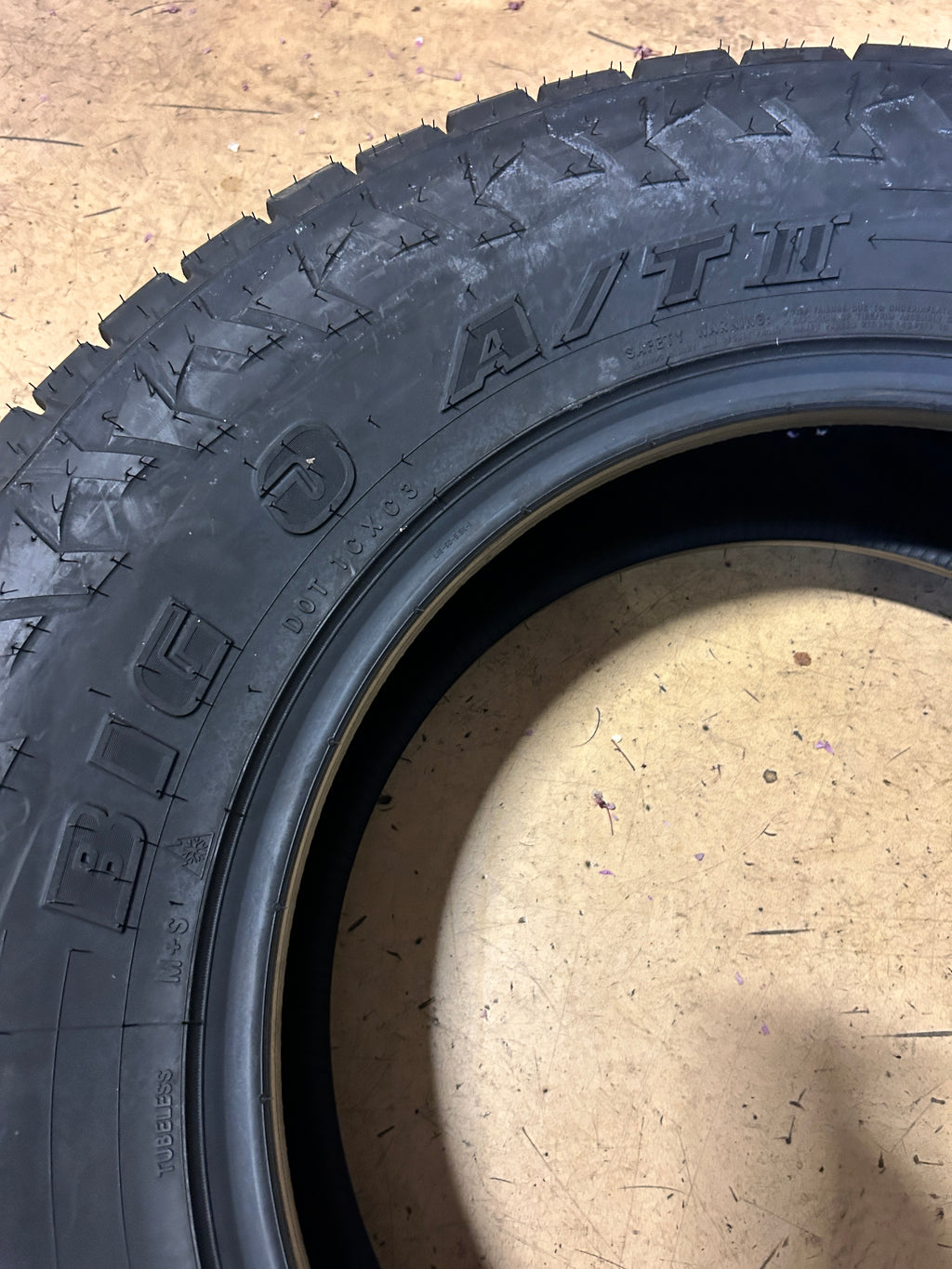 BIG O BIG FOOT A/T II BSW P 255 70 18 113T ALL TERRAIN TIRE BIGII2557018