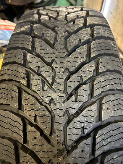 NOKIAN HAKKAPELIITTA LT3 EV BSW LT 285 70 17 121/118Q 8PLY WINTER TIRE T430956