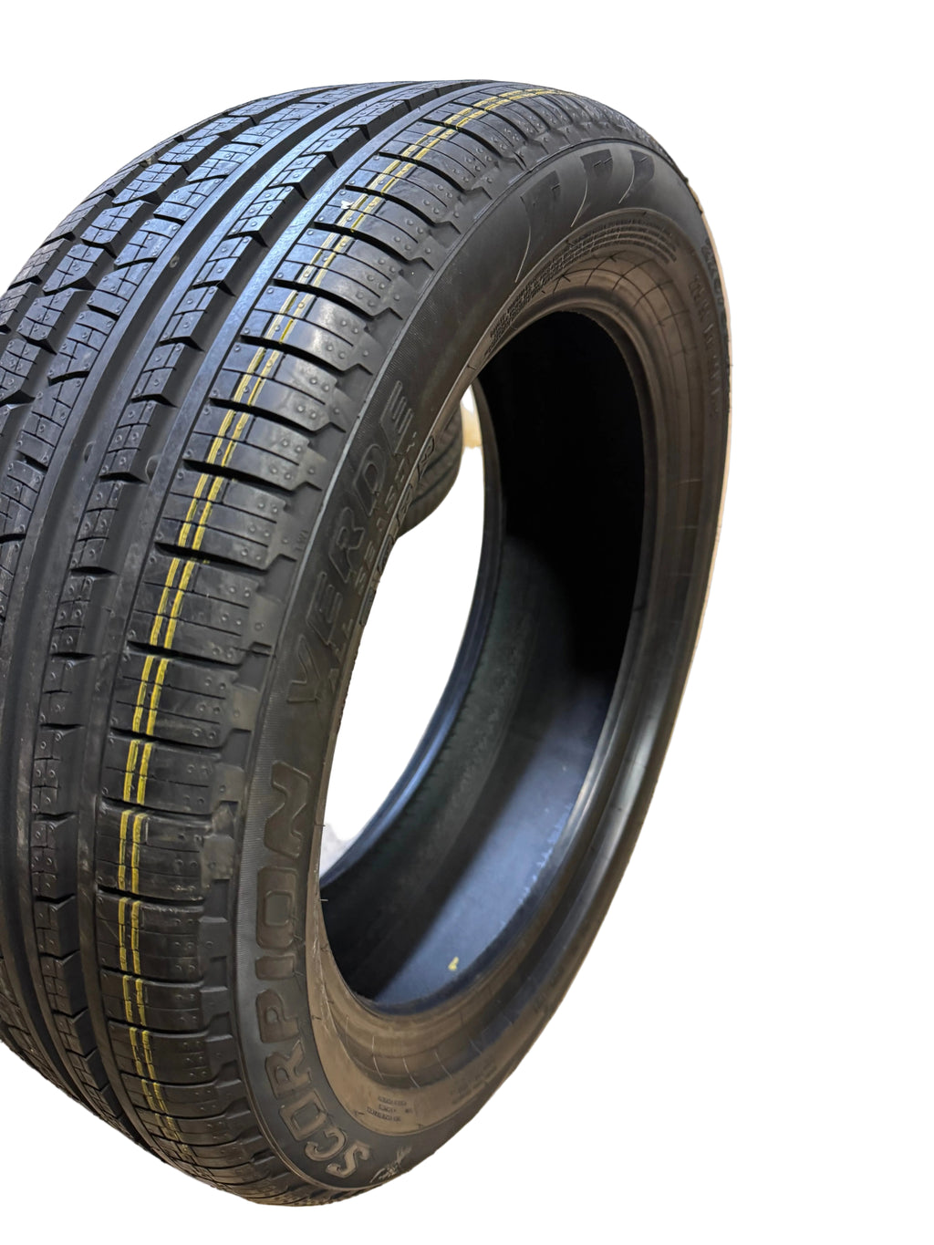 PIRELLI SCORPION VERDE ALL SEASON BSW P  225 50 18 95H TIRE 3768100