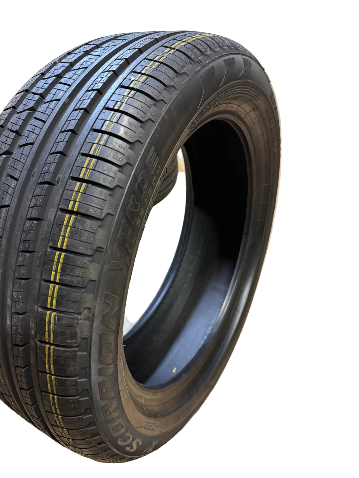PIRELLI SCORPION VERDE ALL SEASON BSW P  225 50 18 95H TIRE 3768100