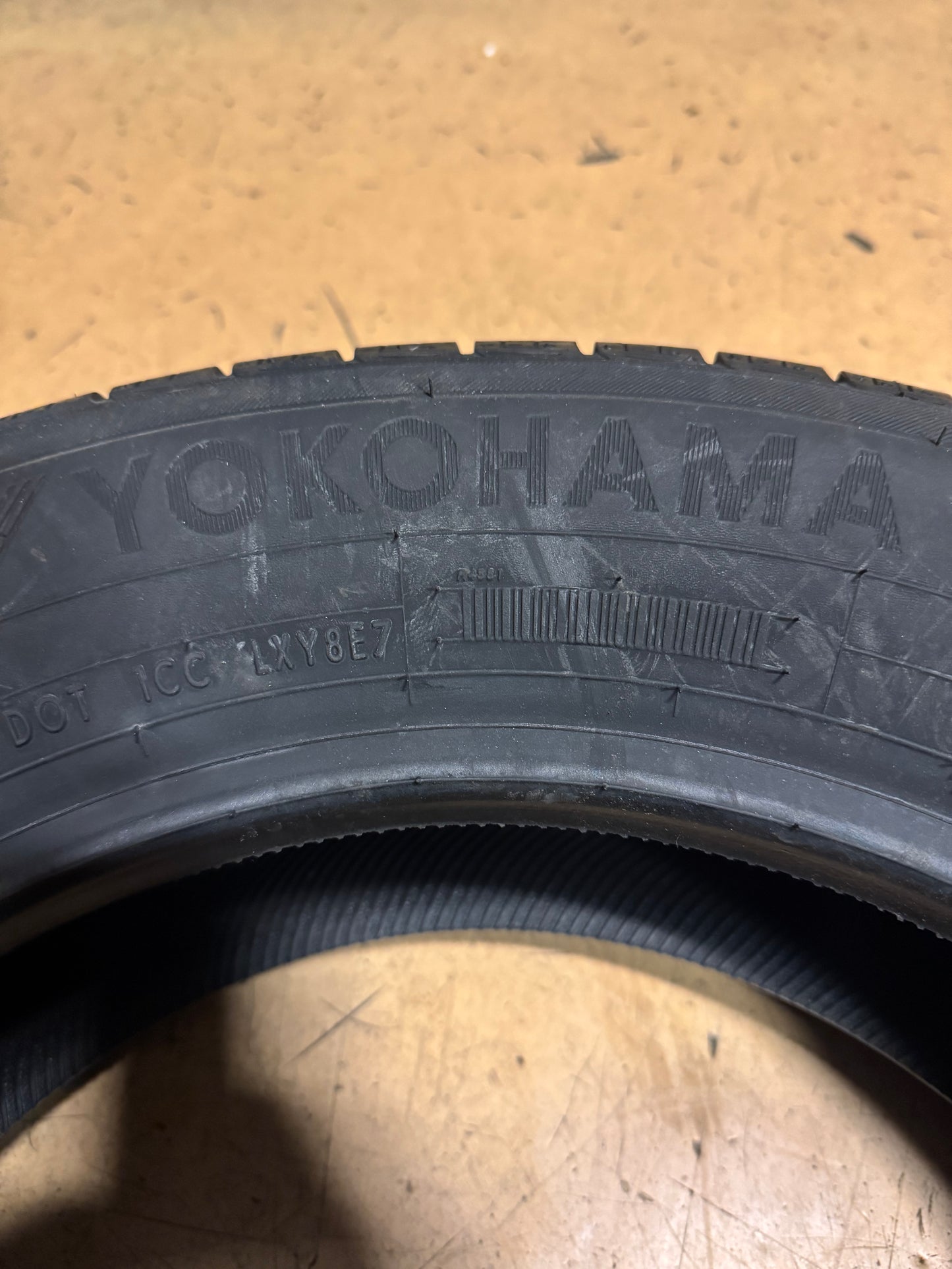 YOKOHAMA AVID ASCEND LX BSW P 185 65 15 88H ALL SEASON TIRE 110132802