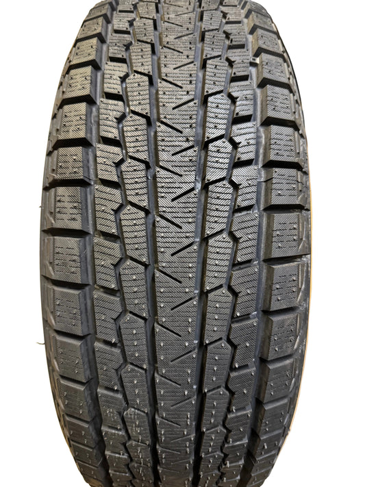 YOKOHAMA ICEGUARD GO75 BSW P 215 60 17 96T WINTER TIRE 110175138